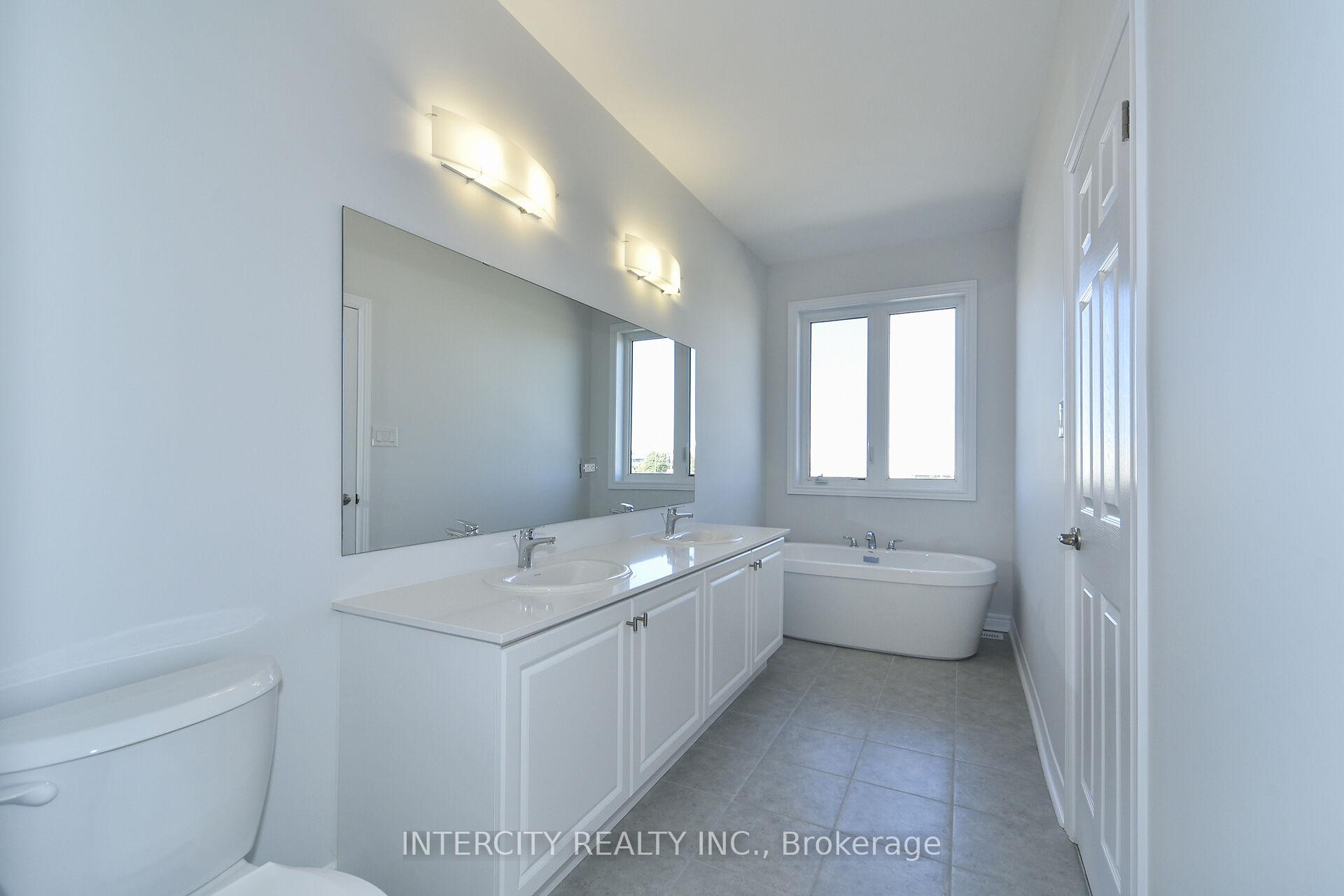 Photo 15 of 160 Mumbai Drive, Markham, Middlefield — HOMEH