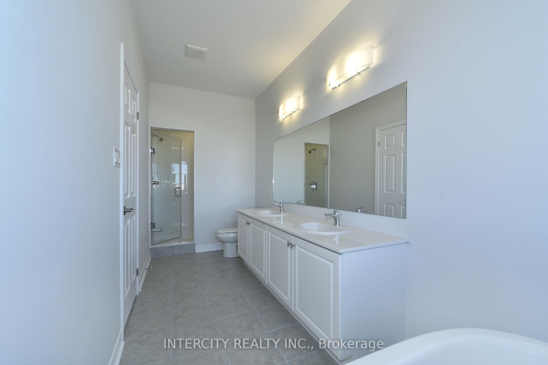 Photo 11 of 160 Mumbai Drive, Markham, Middlefield — HOMEH