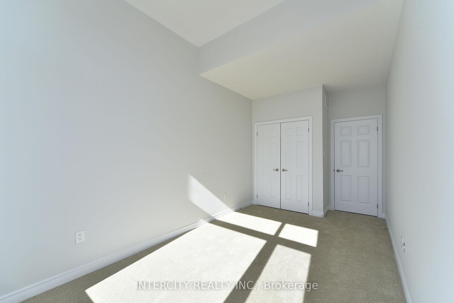 Photo 14 of 160 Mumbai Drive, Markham, Middlefield — HOMEH