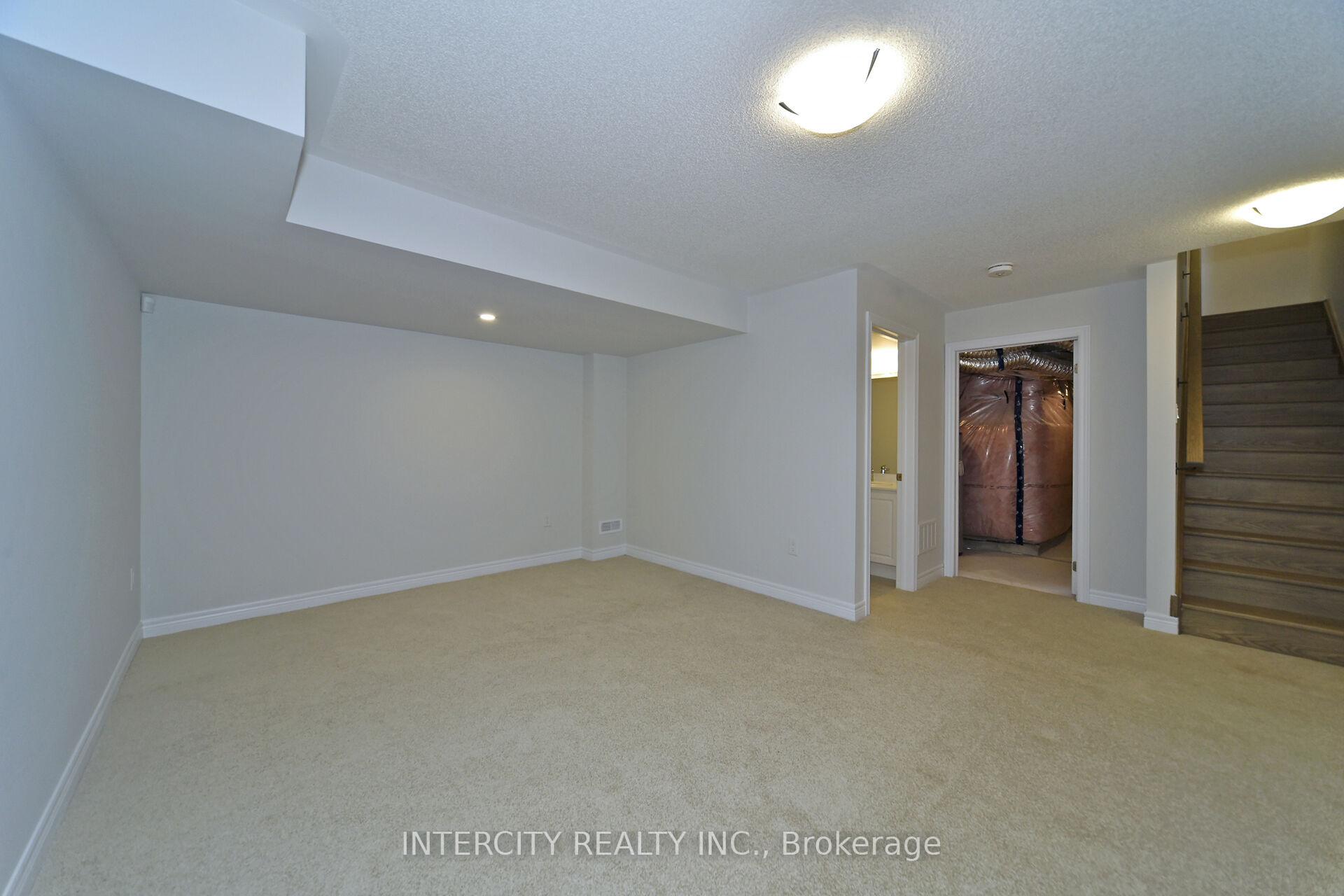 Photo 40 of 160 Mumbai Drive, Markham, Middlefield — HOMEH