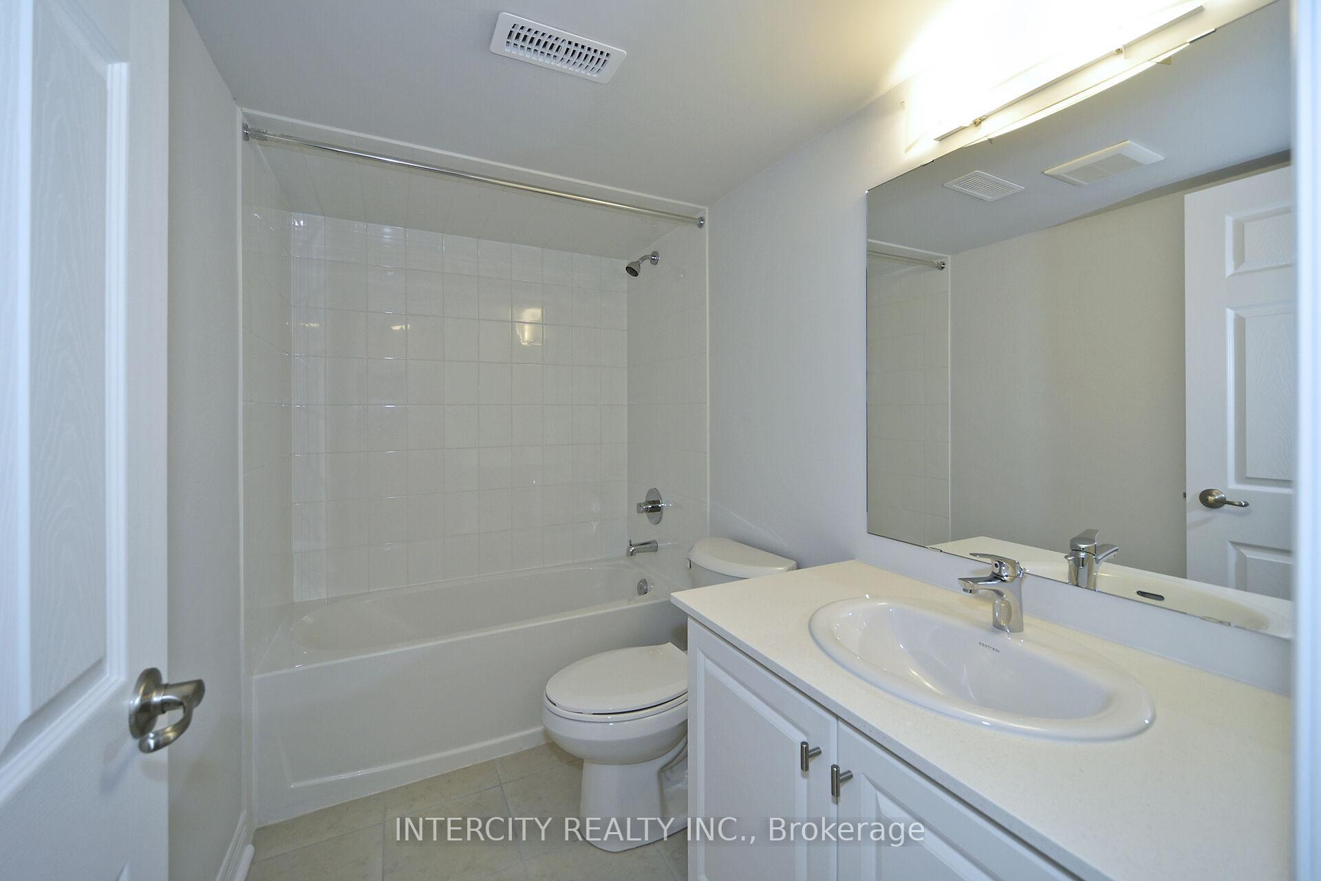 Photo 20 of 160 Mumbai Drive, Markham, Middlefield — HOMEH