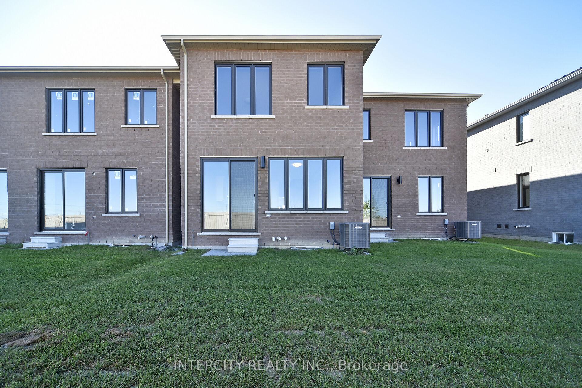 Photo 26 of 160 Mumbai Drive, Markham, Middlefield — HOMEH
