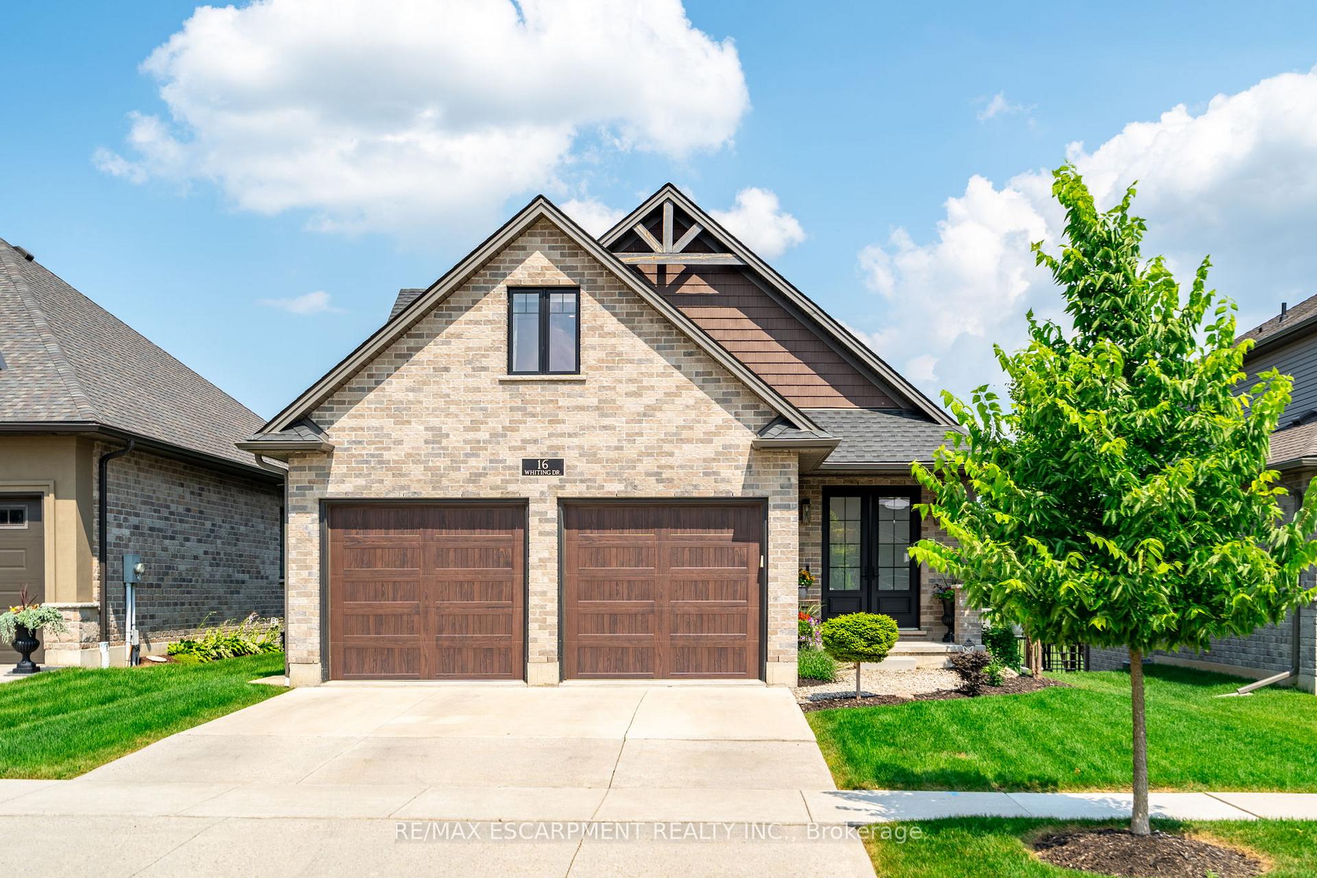 Photo 1 of 16 Whiting Drive, Brant, Paris — HOMEH