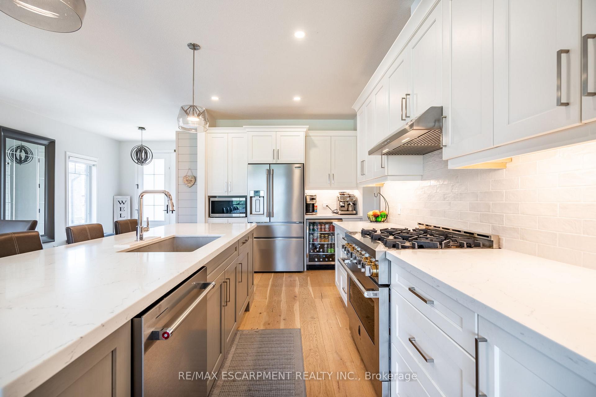 Photo 19 of 16 Whiting Drive, Brant, Paris — HOMEH
