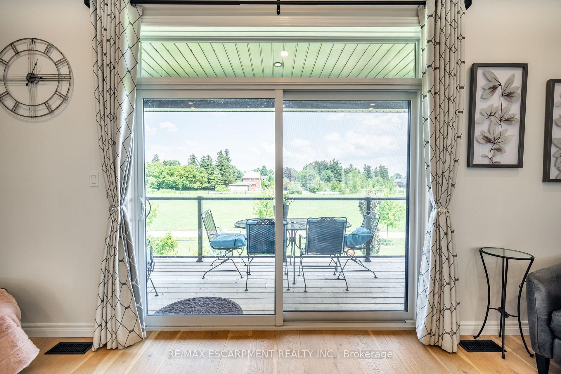 Photo 7 of 16 Whiting Drive, Brant, Paris — HOMEH