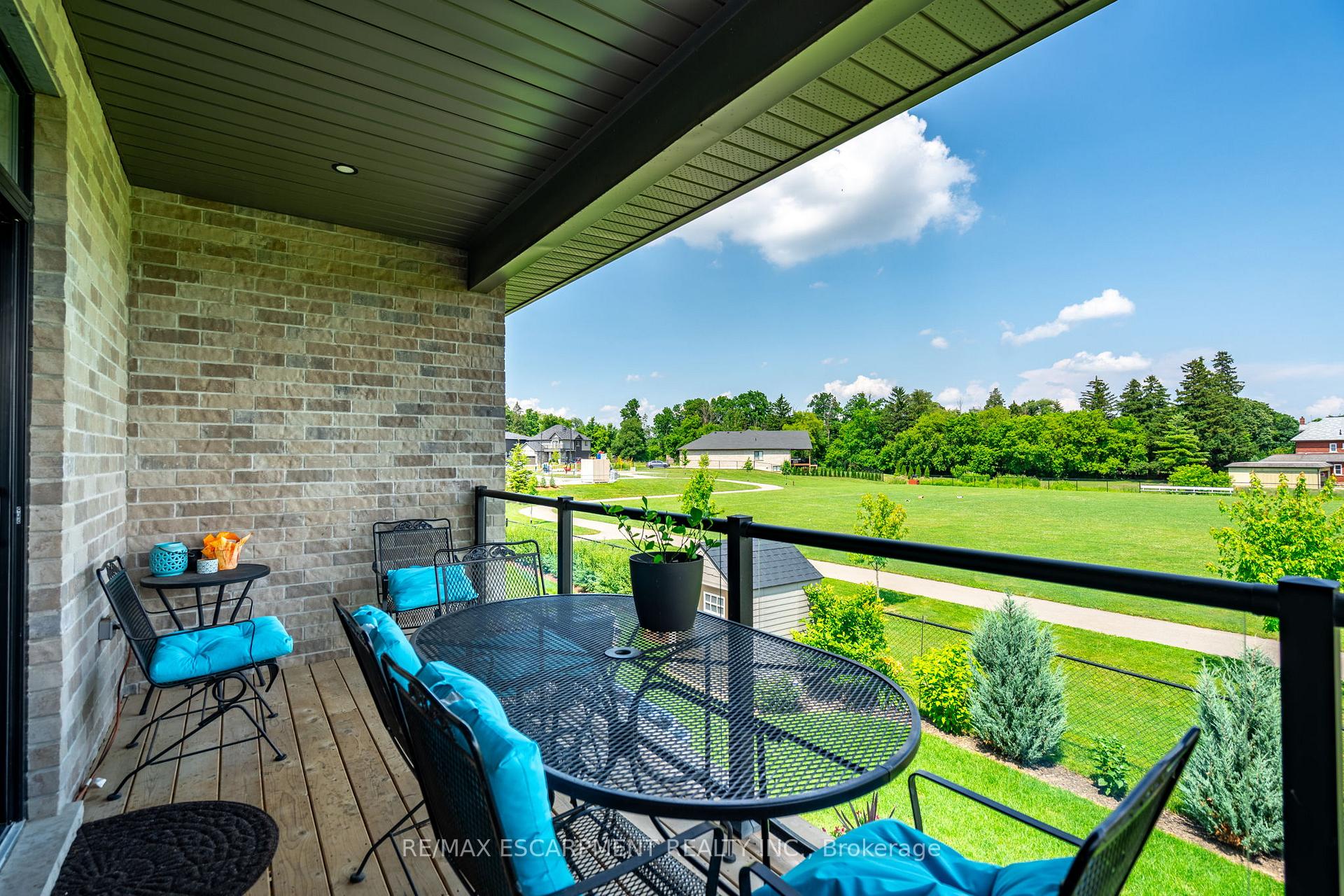 Photo 10 of 16 Whiting Drive, Brant, Paris — HOMEH