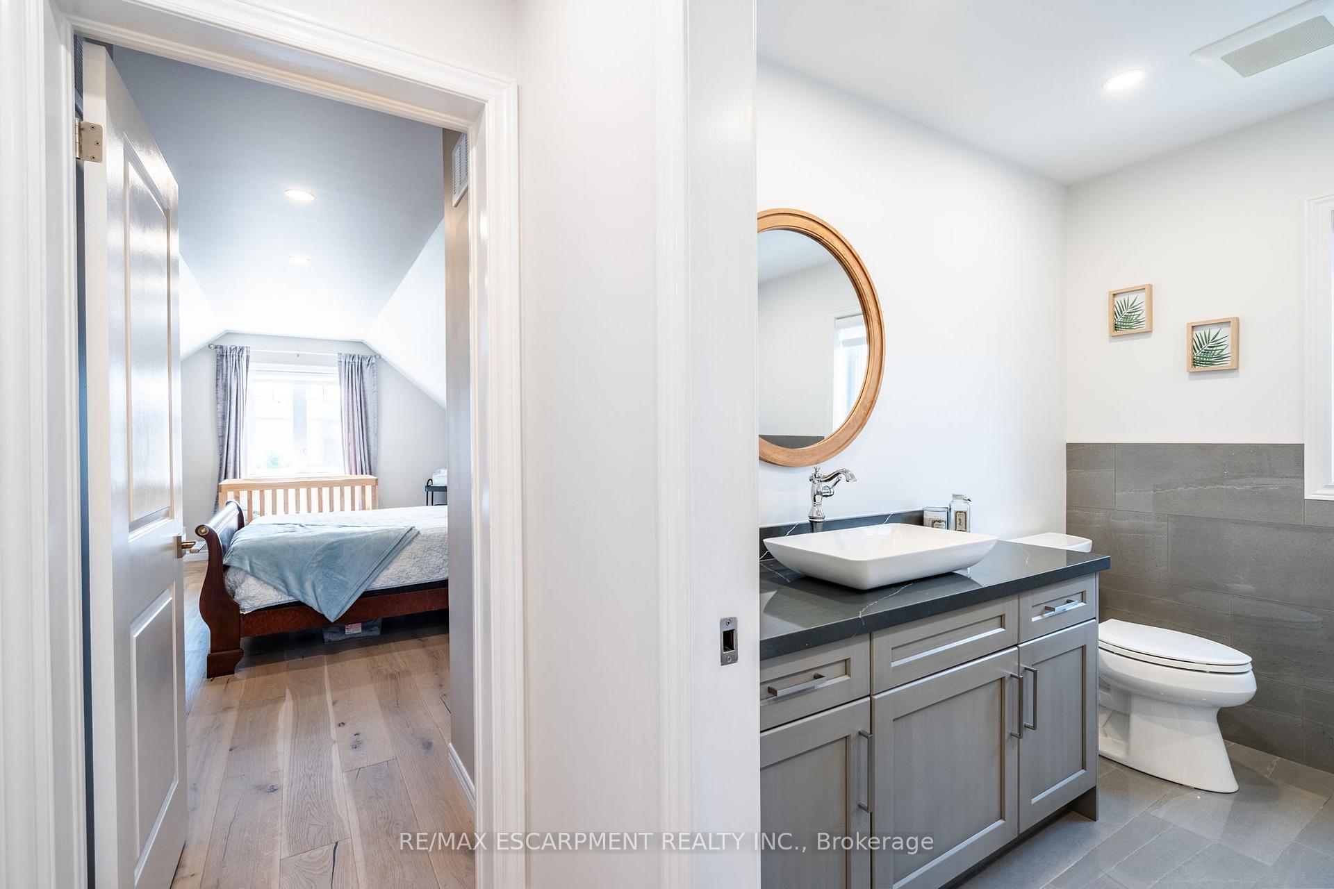 Photo 17 of 16 Whiting Drive, Brant, Paris — HOMEH