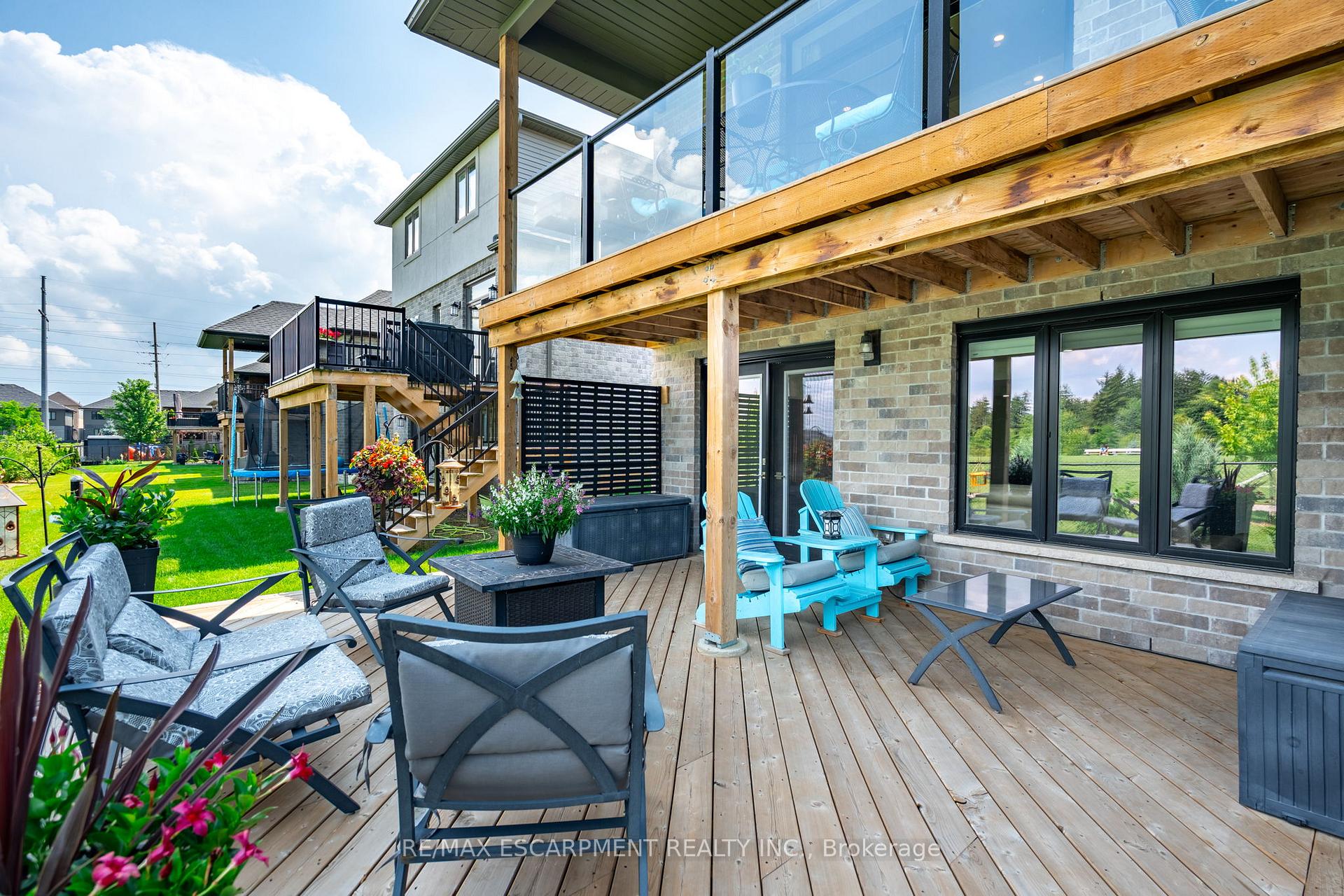 Photo 33 of 16 Whiting Drive, Brant, Paris — HOMEH