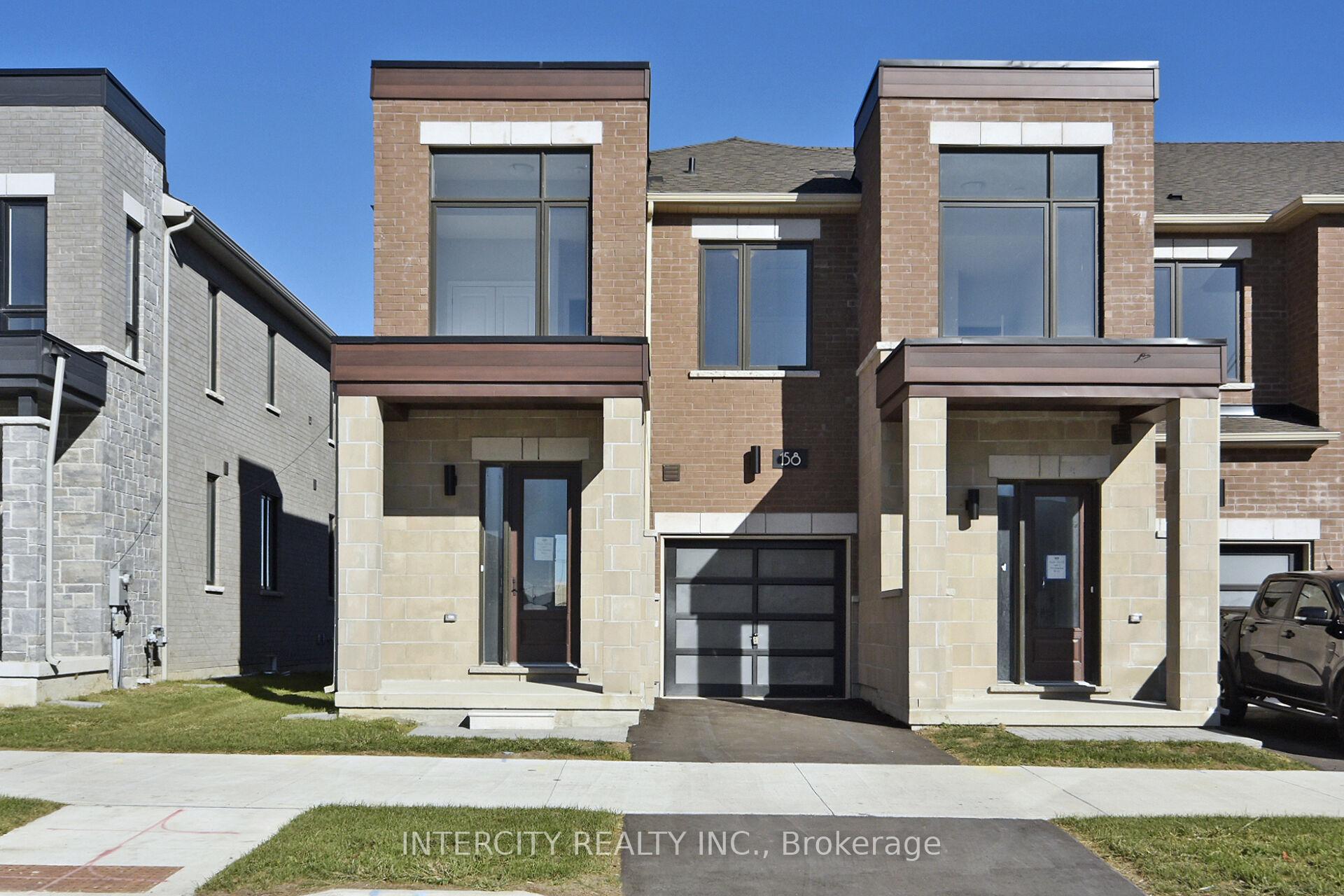 Front of 158 Mumbai Drive