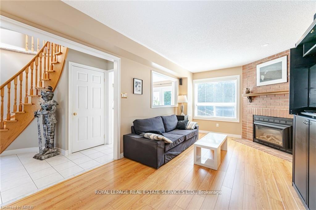 Photo 19 of 125 Ferndale Drive S, Barrie, Ardagh — HOMEH