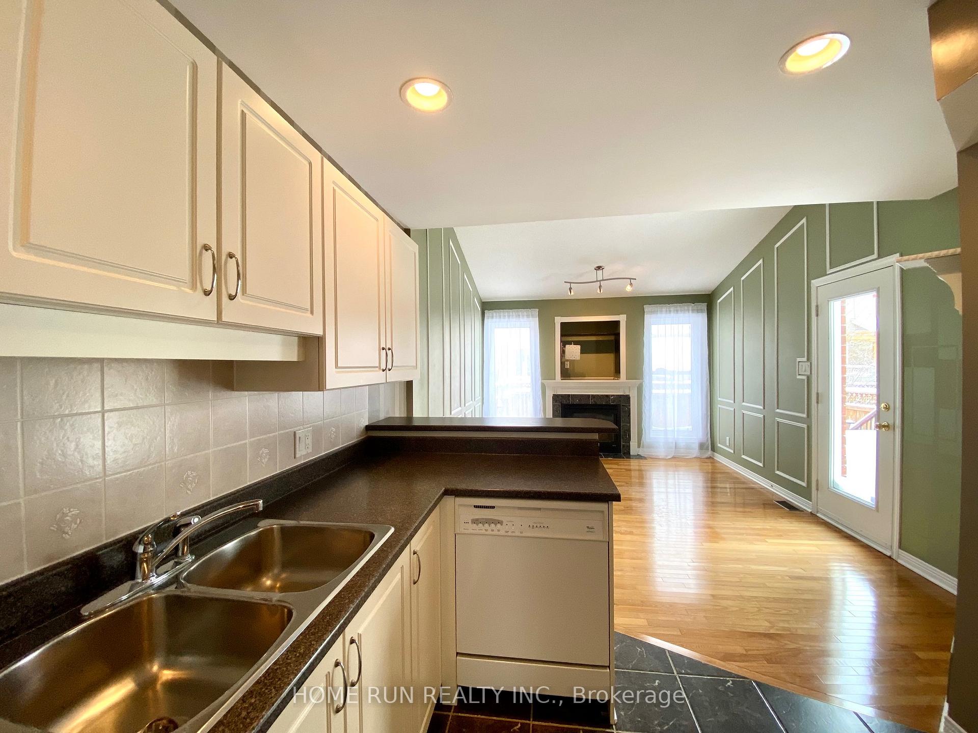 Photo 14 of 684 Wild Shore Crescent, Ottawa, Riverside South/Gloucester Glen — HOMEH