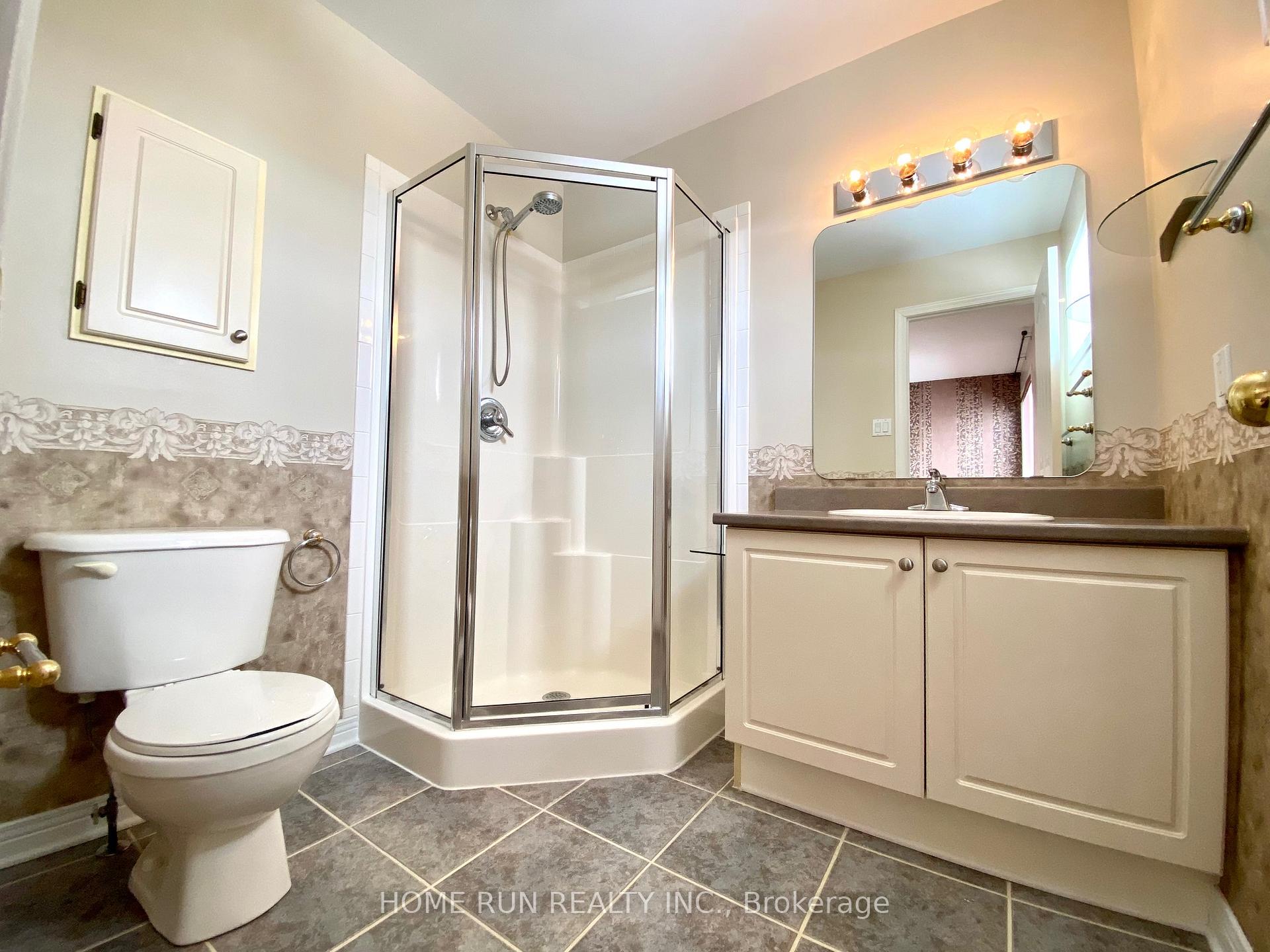 Photo 5 of 684 Wild Shore Crescent, Ottawa, Riverside South/Gloucester Glen — HOMEH