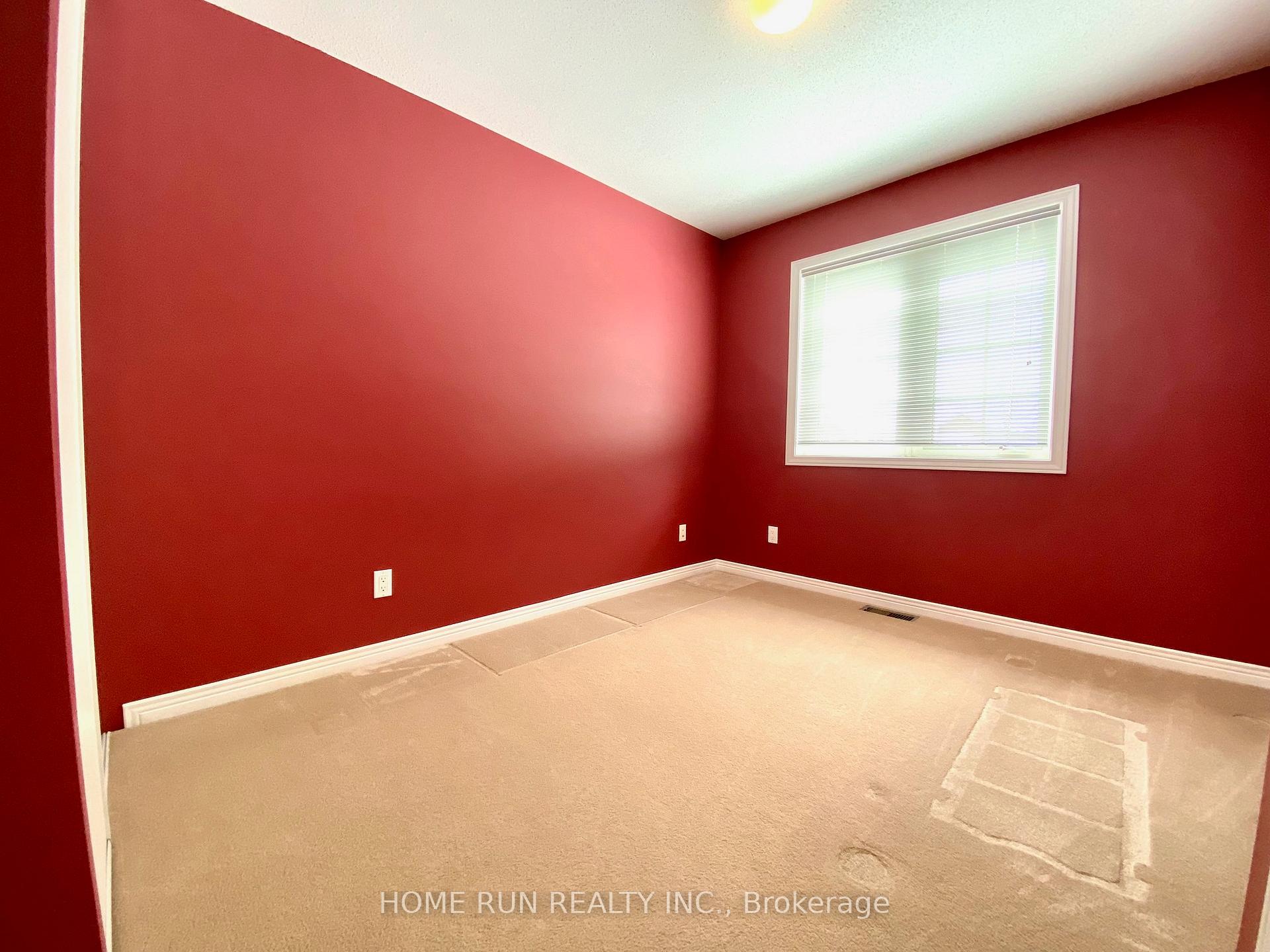 Photo 6 of 684 Wild Shore Crescent, Ottawa, Riverside South/Gloucester Glen — HOMEH