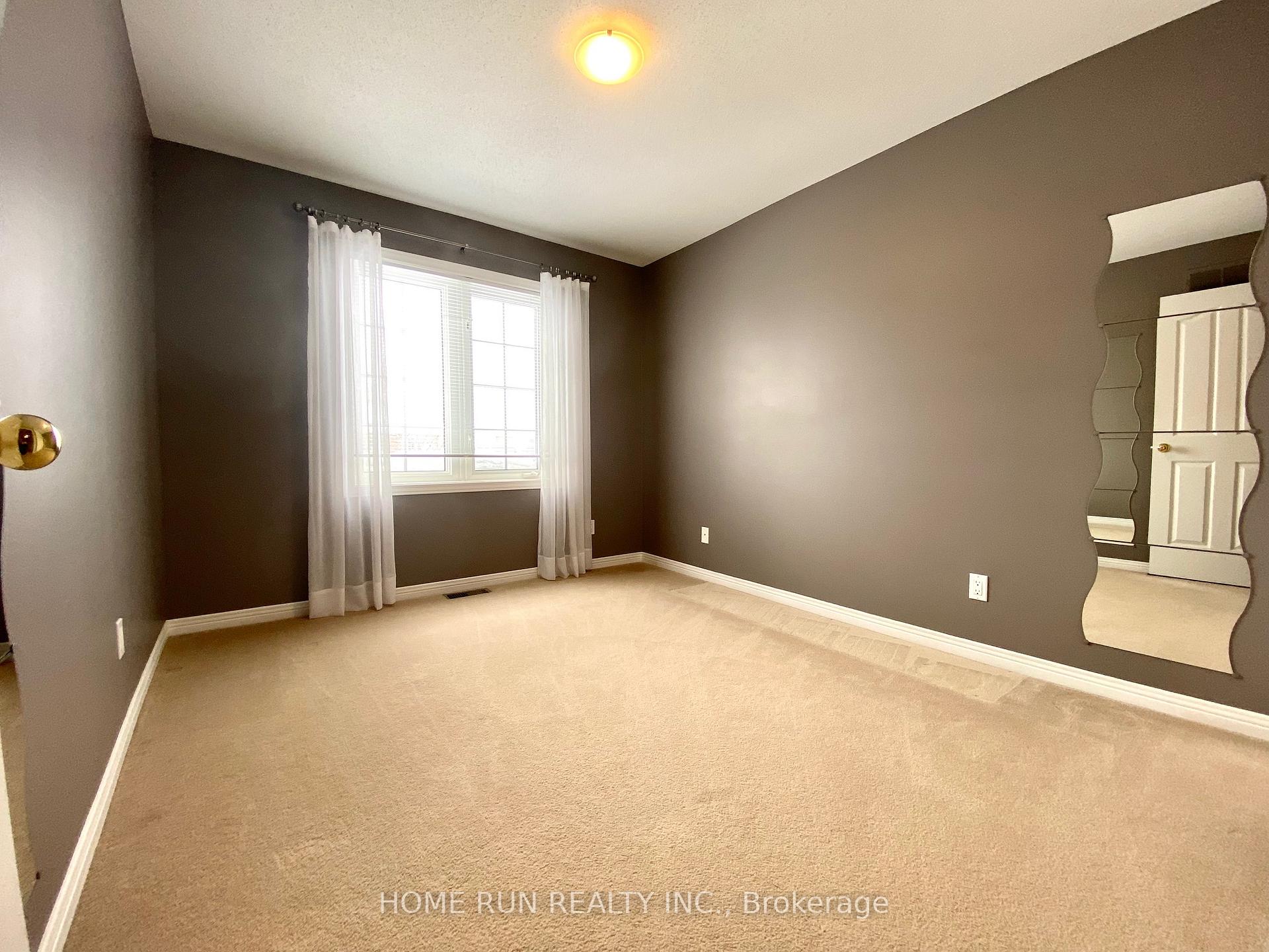 Photo 10 of 684 Wild Shore Crescent, Ottawa, Riverside South/Gloucester Glen — HOMEH