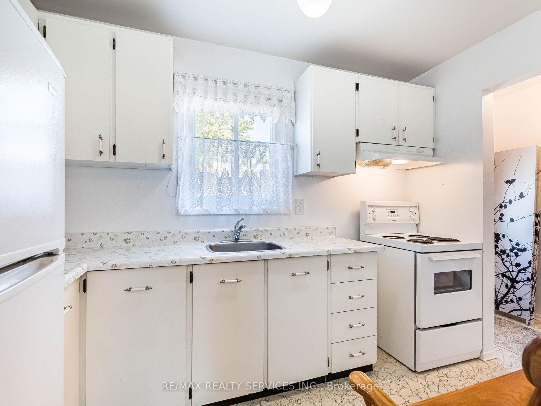 Photo 10 of 20 Jasmine Square, Brampton, Northgate — HOMEH