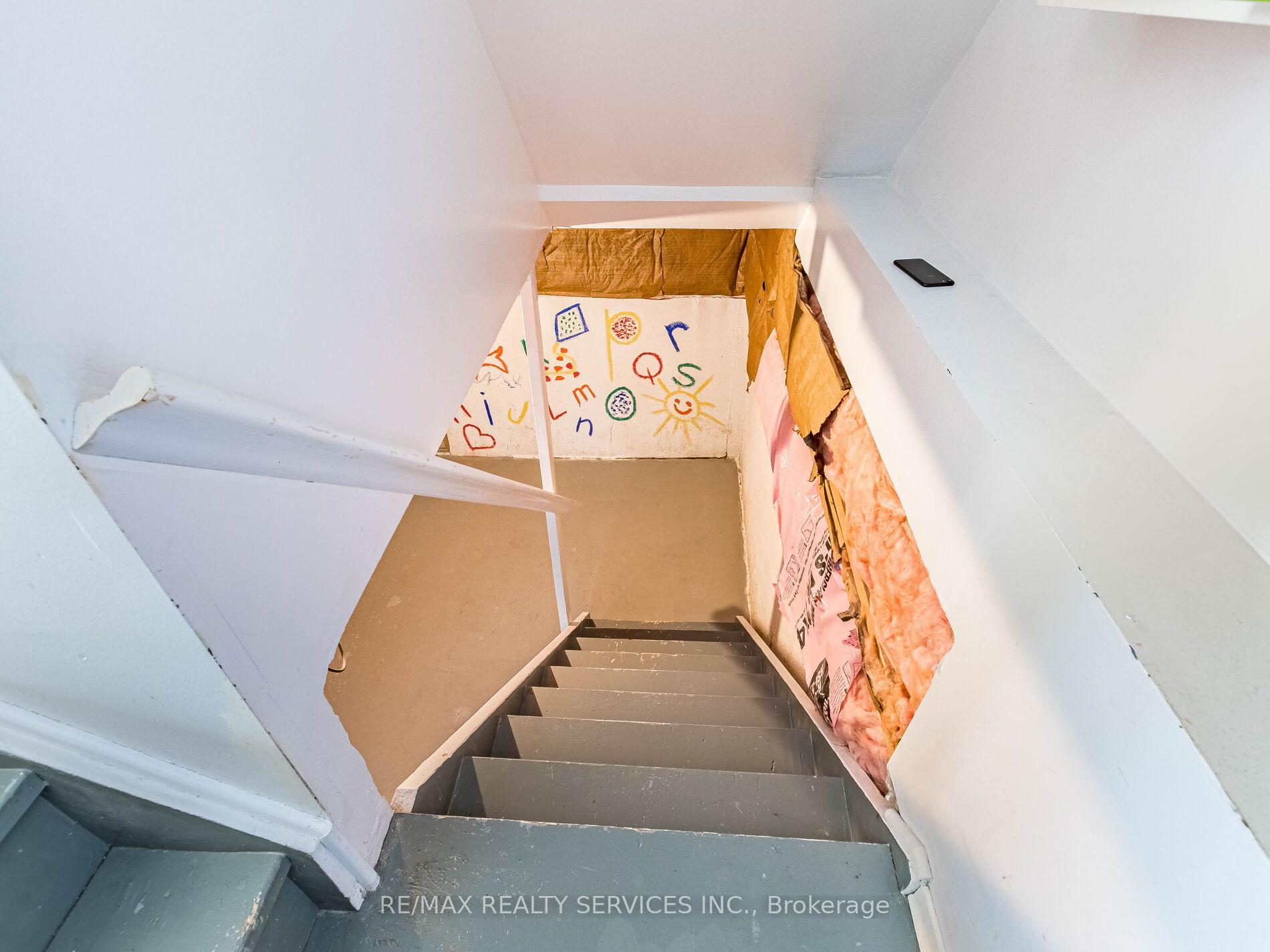 Photo 33 of 20 Jasmine Square, Brampton, Northgate — HOMEH