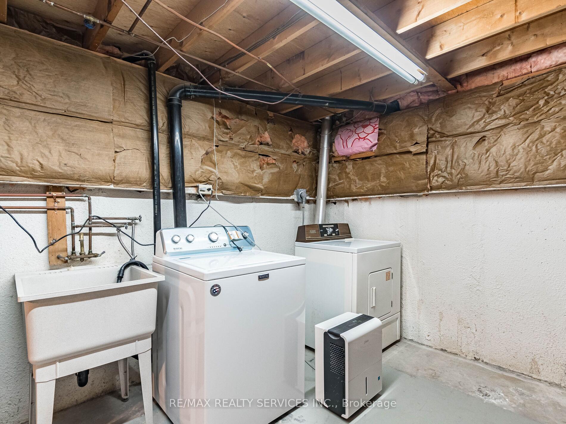 Photo 44 of 20 Jasmine Square, Brampton, Northgate — HOMEH