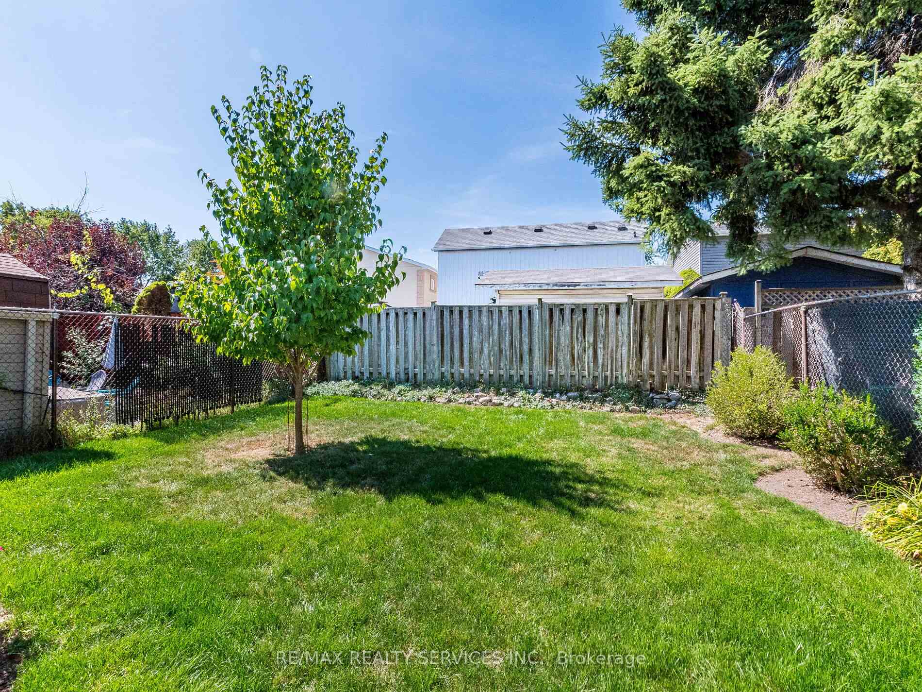 Photo 43 of 20 Jasmine Square, Brampton, Northgate — HOMEH