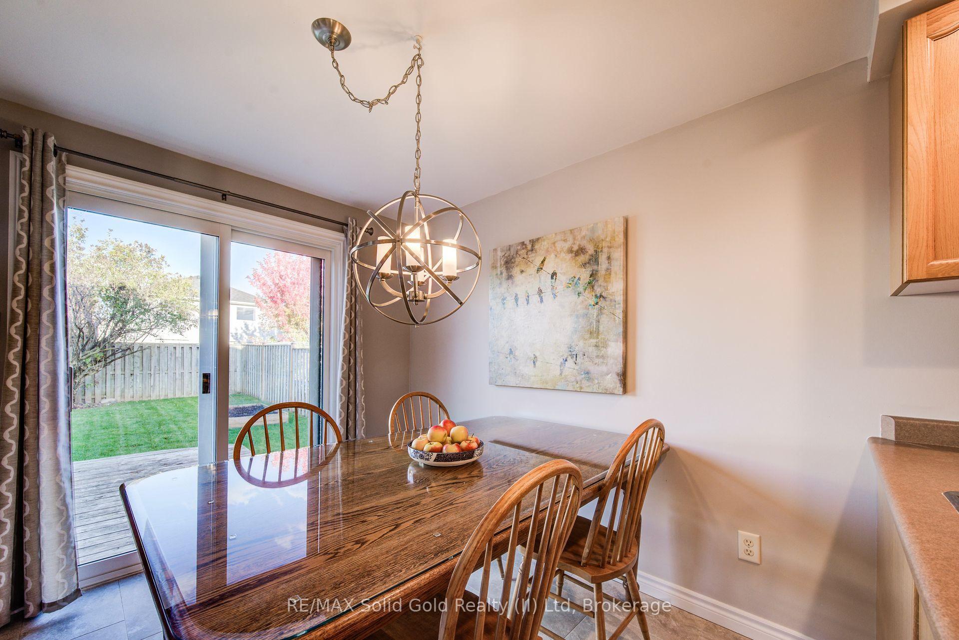 Photo 21 of 528 Chesapeake Crescent, Waterloo — HOMEH