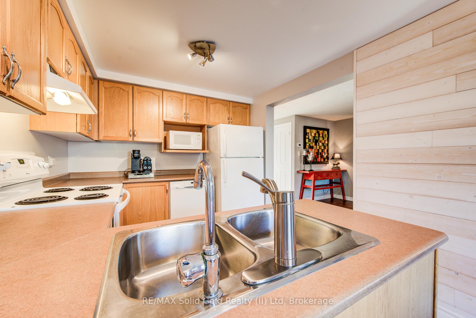 Photo 47 of 528 Chesapeake Crescent, Waterloo — HOMEH