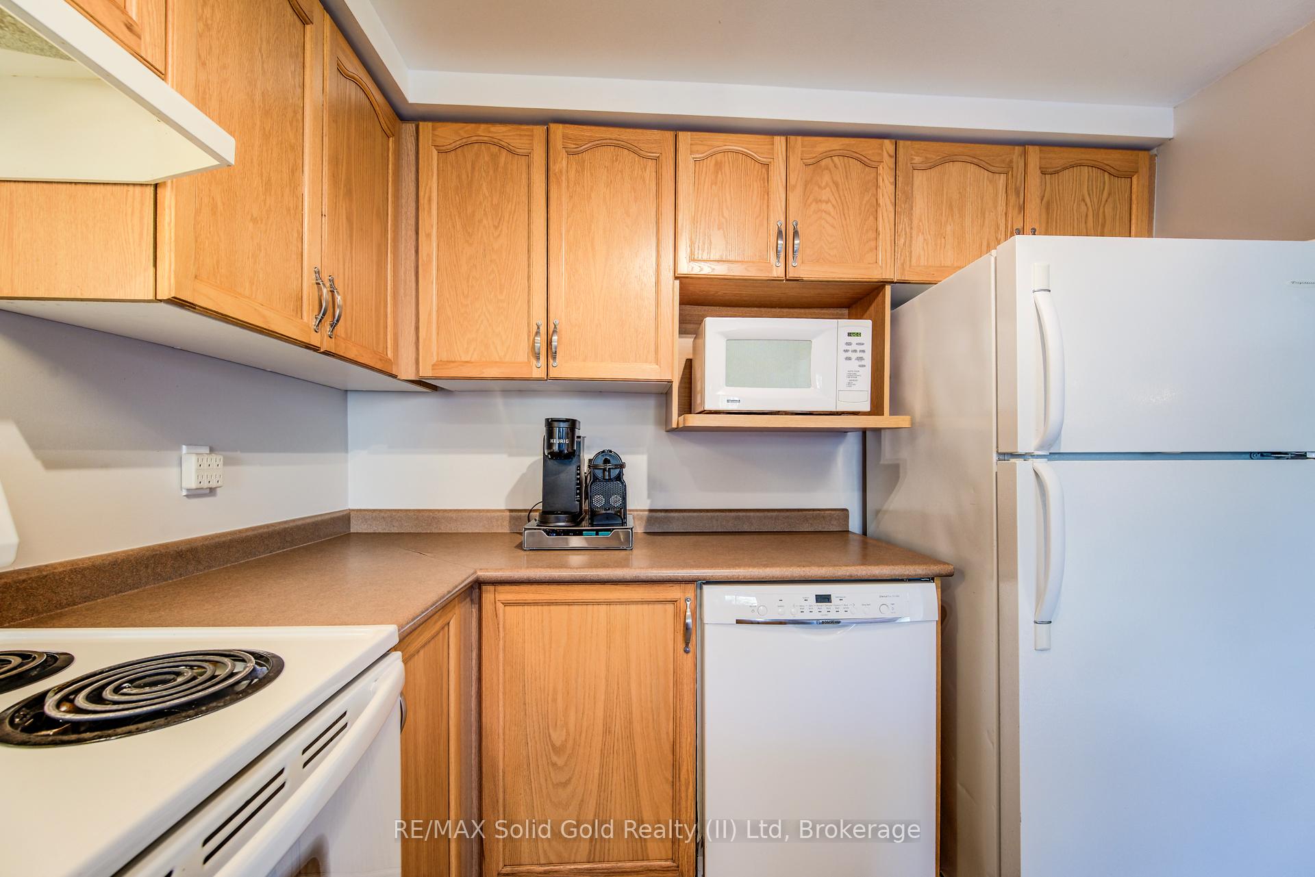 Photo 15 of 528 Chesapeake Crescent, Waterloo — HOMEH
