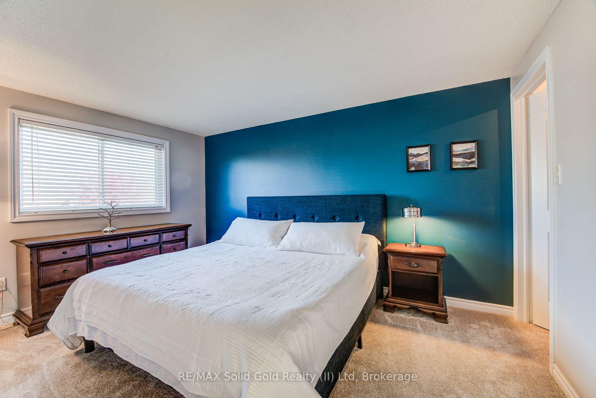Photo 20 of 528 Chesapeake Crescent, Waterloo — HOMEH