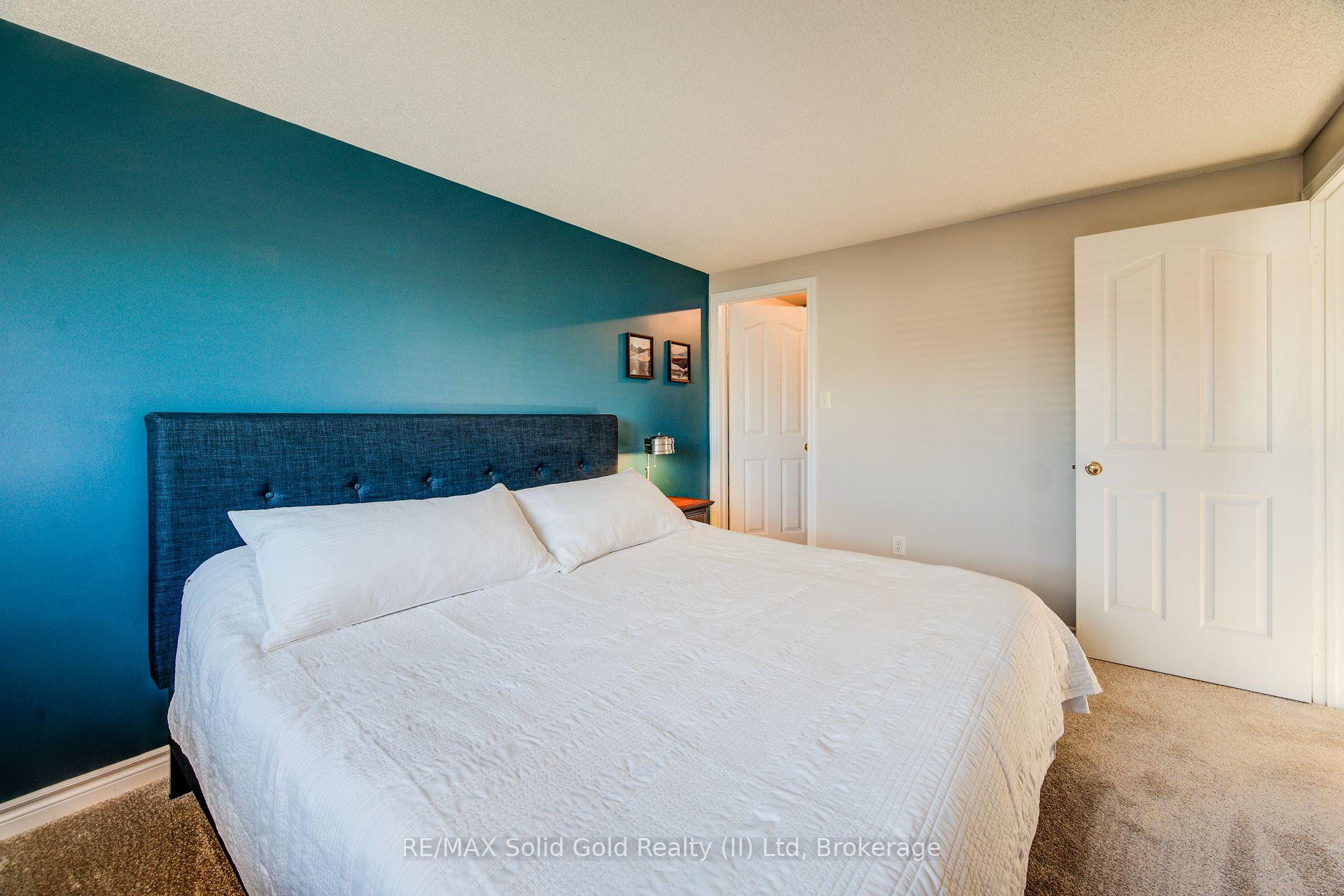 Photo 32 of 528 Chesapeake Crescent, Waterloo — HOMEH