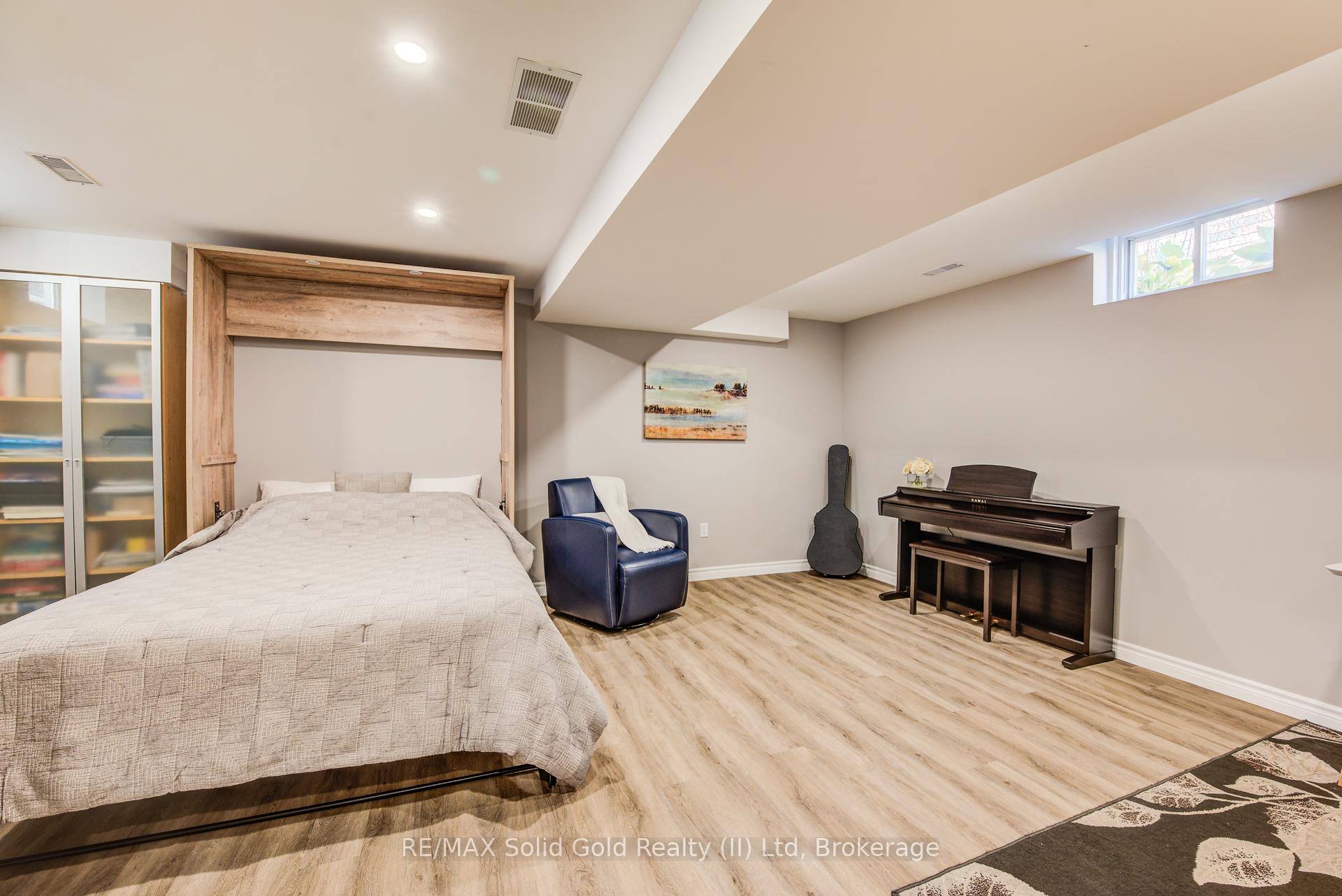 Photo 22 of 528 Chesapeake Crescent, Waterloo — HOMEH