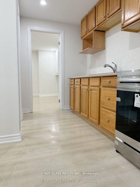 Photo 3 of Unit Basement, 338 Rhodes Avenue, Toronto, Greenwood-Coxwell — HOMEH