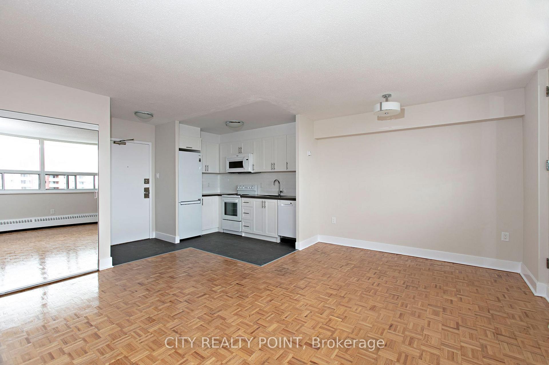 Photo 5 of Unit 607, 1500 Bathurst Street, Toronto, Humewood-Cedarvale — HOMEH