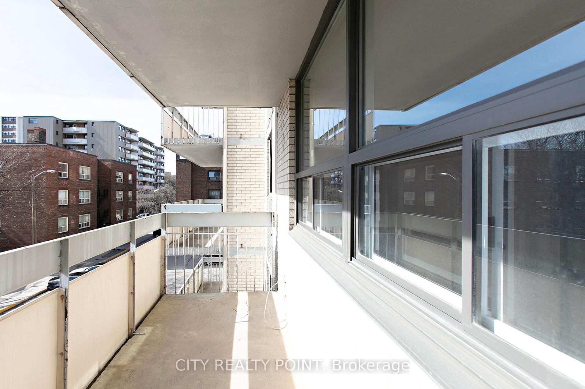 Photo 9 of Unit 607, 1500 Bathurst Street, Toronto, Humewood-Cedarvale — HOMEH