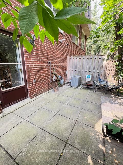 Photo 4 of 14 Capella star Way, Brampton, Bram East — HOMEH