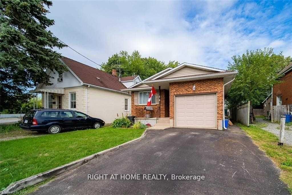 Front of 3 Herrick Ave.