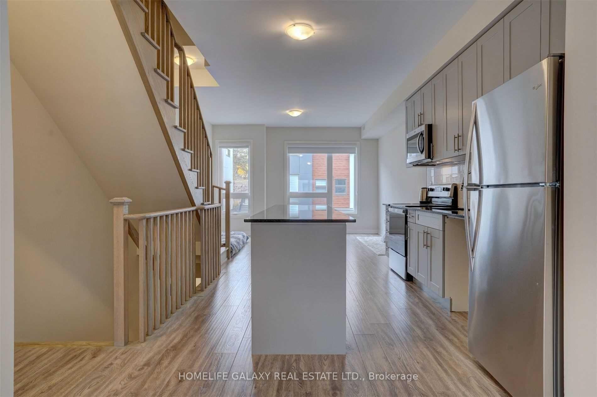 Photo 3 of 1653 Pleasure Valley Path, Oshawa, Samac — HOMEH