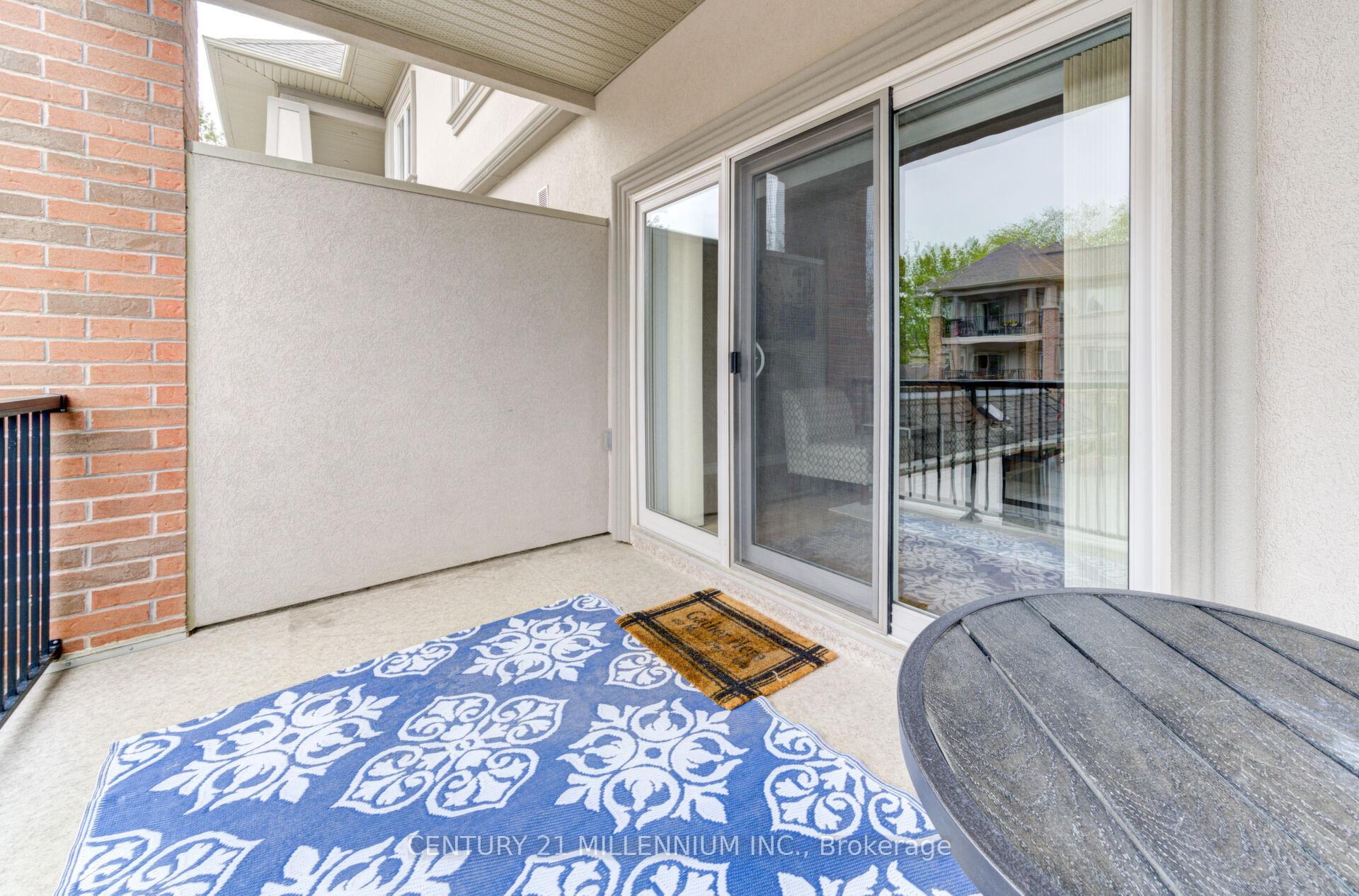 Photo 6 of Unit 208, 19A Yonge Street N, Springwater, Elmvale — HOMEH