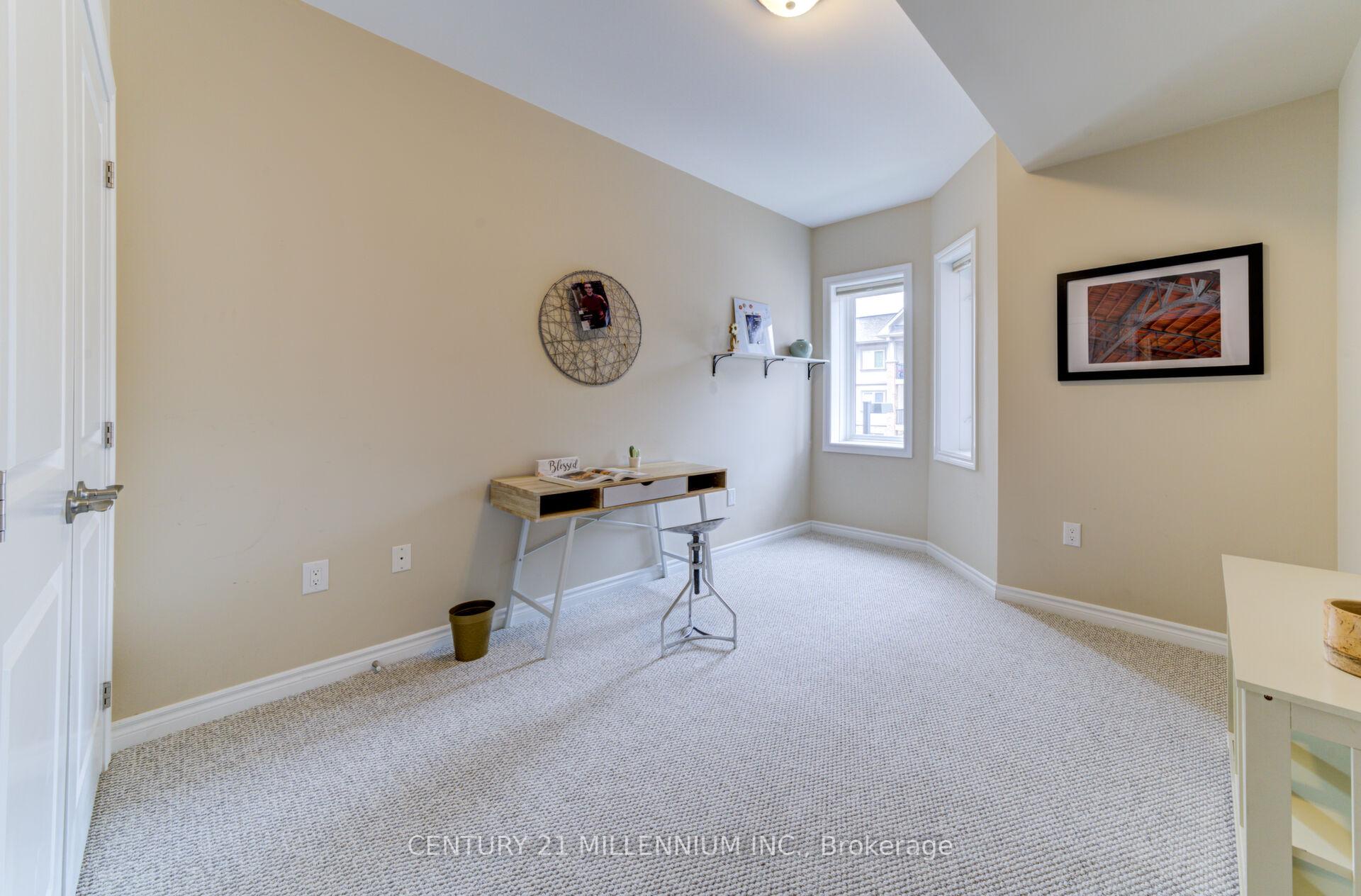 Photo 10 of Unit 208, 19A Yonge Street N, Springwater, Elmvale — HOMEH