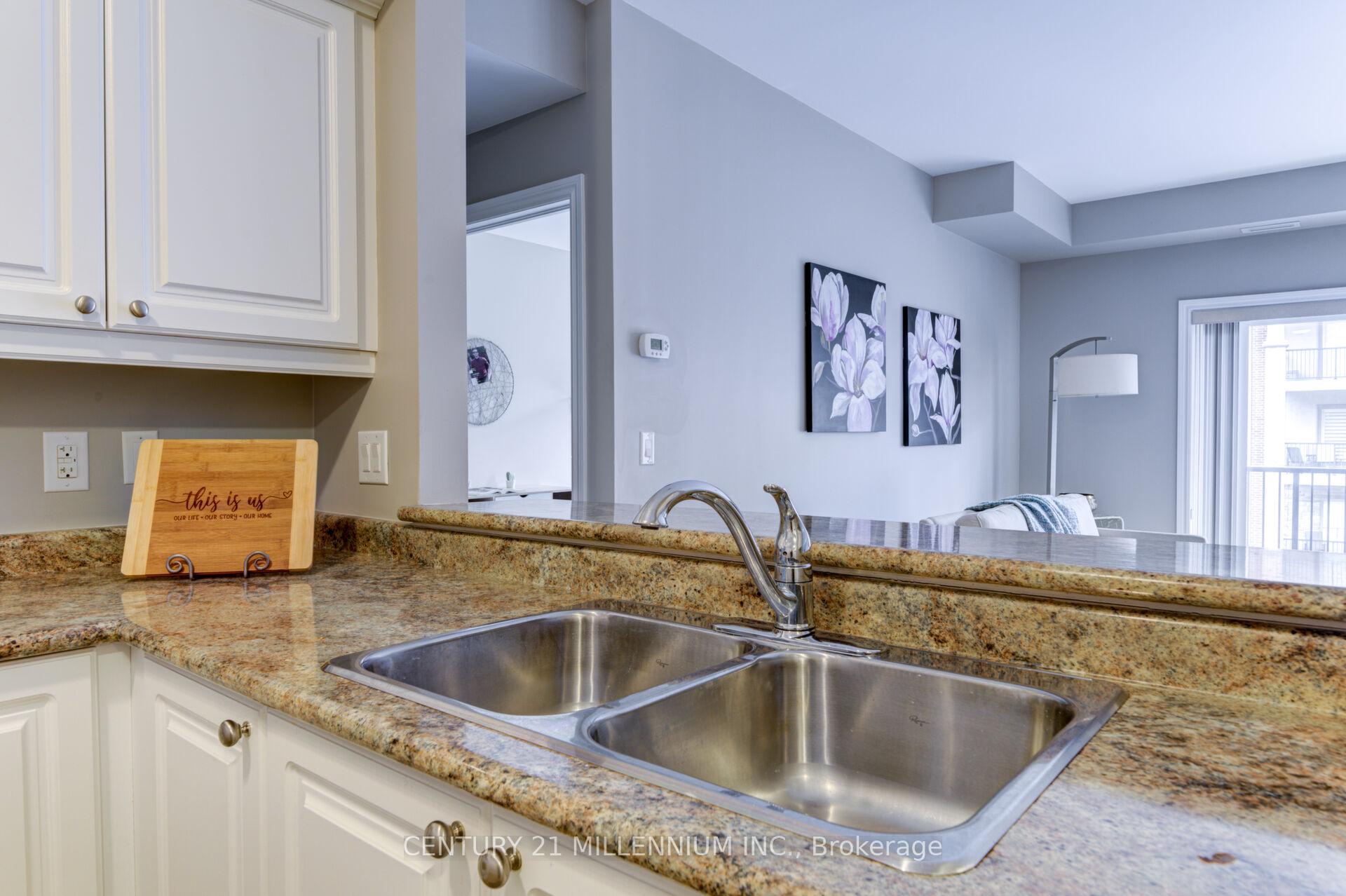 Photo 7 of Unit 208, 19A Yonge Street N, Springwater, Elmvale — HOMEH