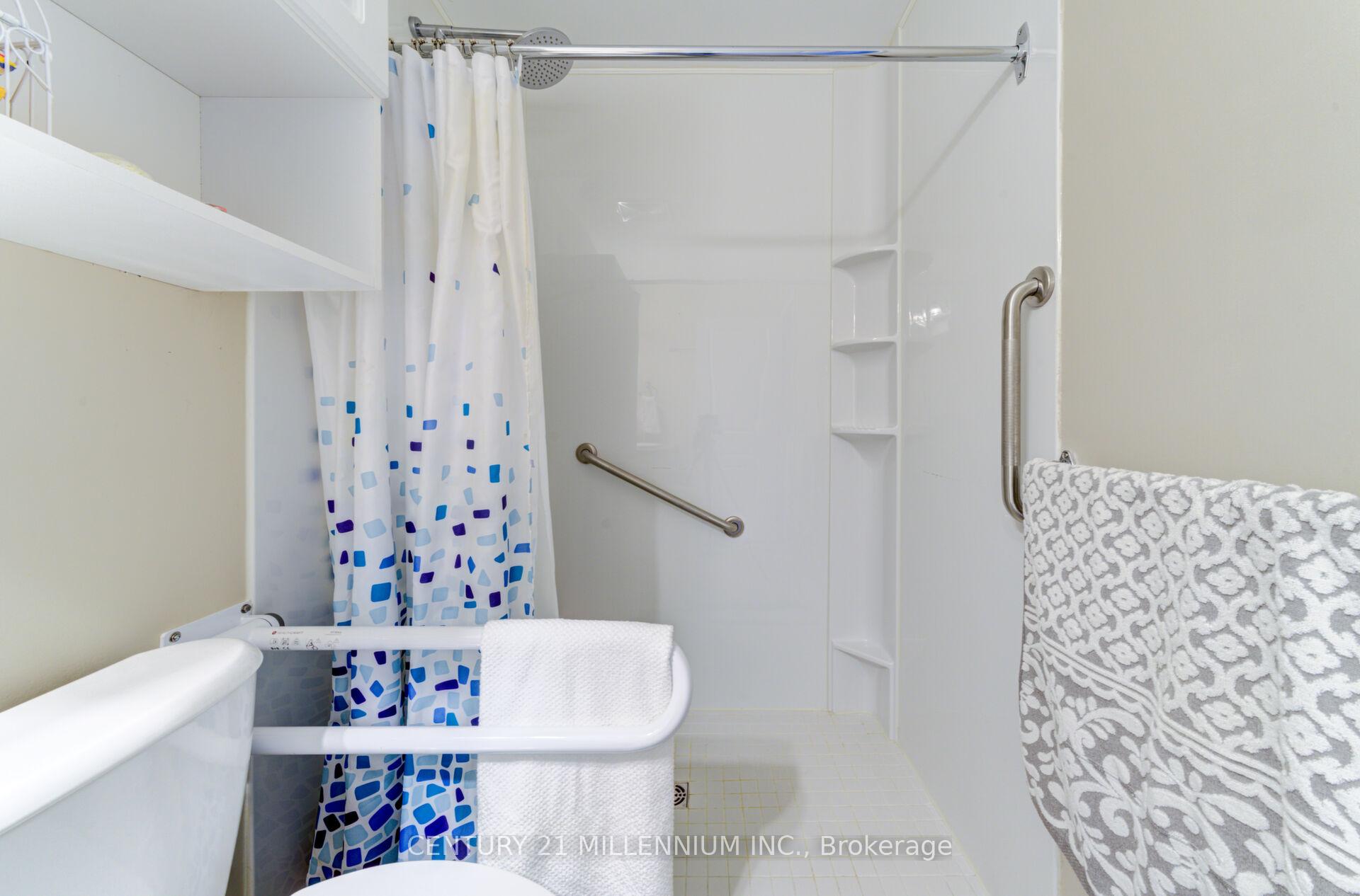 Photo 32 of Unit 208, 19A Yonge Street N, Springwater, Elmvale — HOMEH