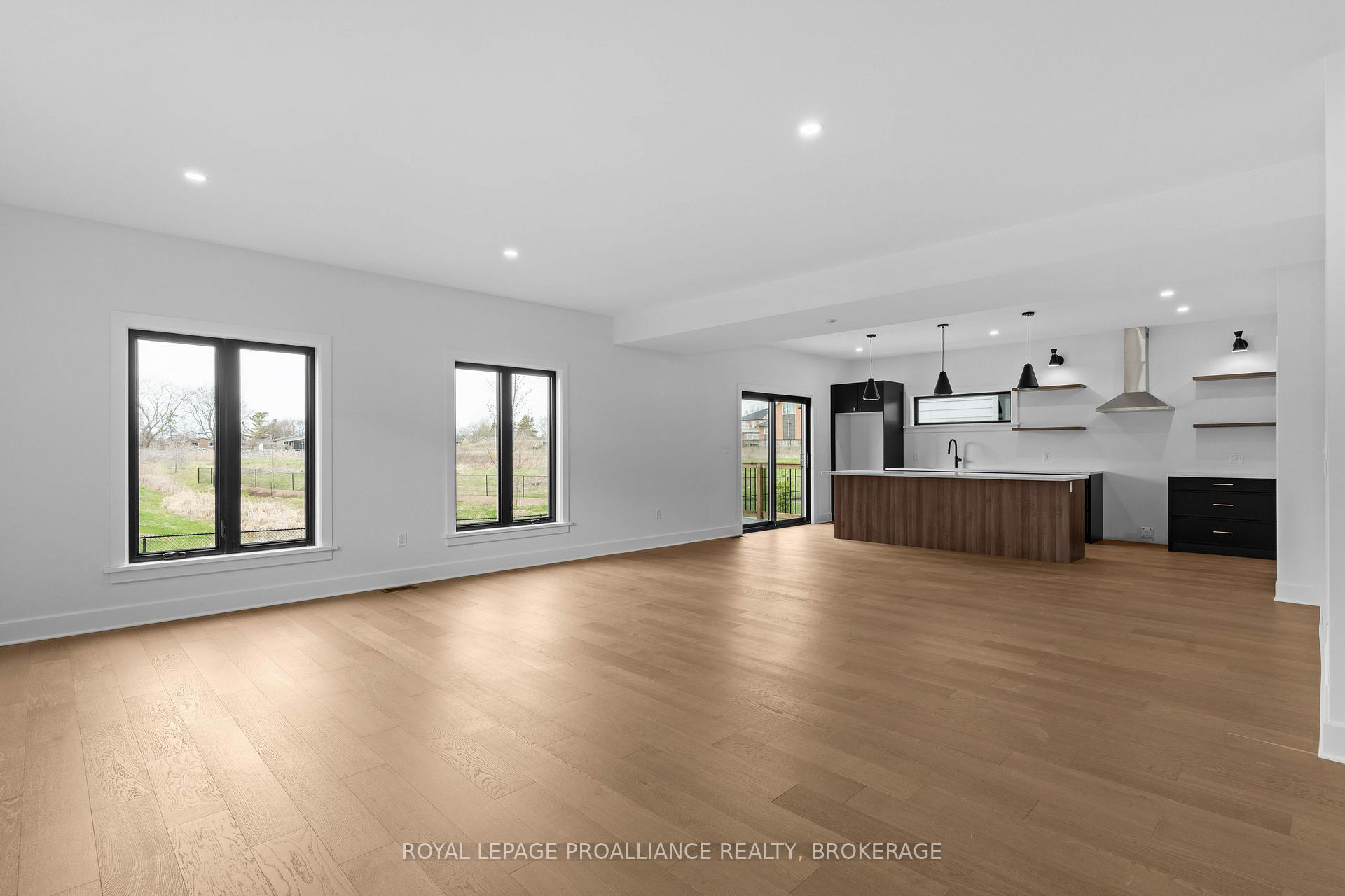 Photo 13 of 2 Park Crescent, Loyalist, Amherstview — HOMEH