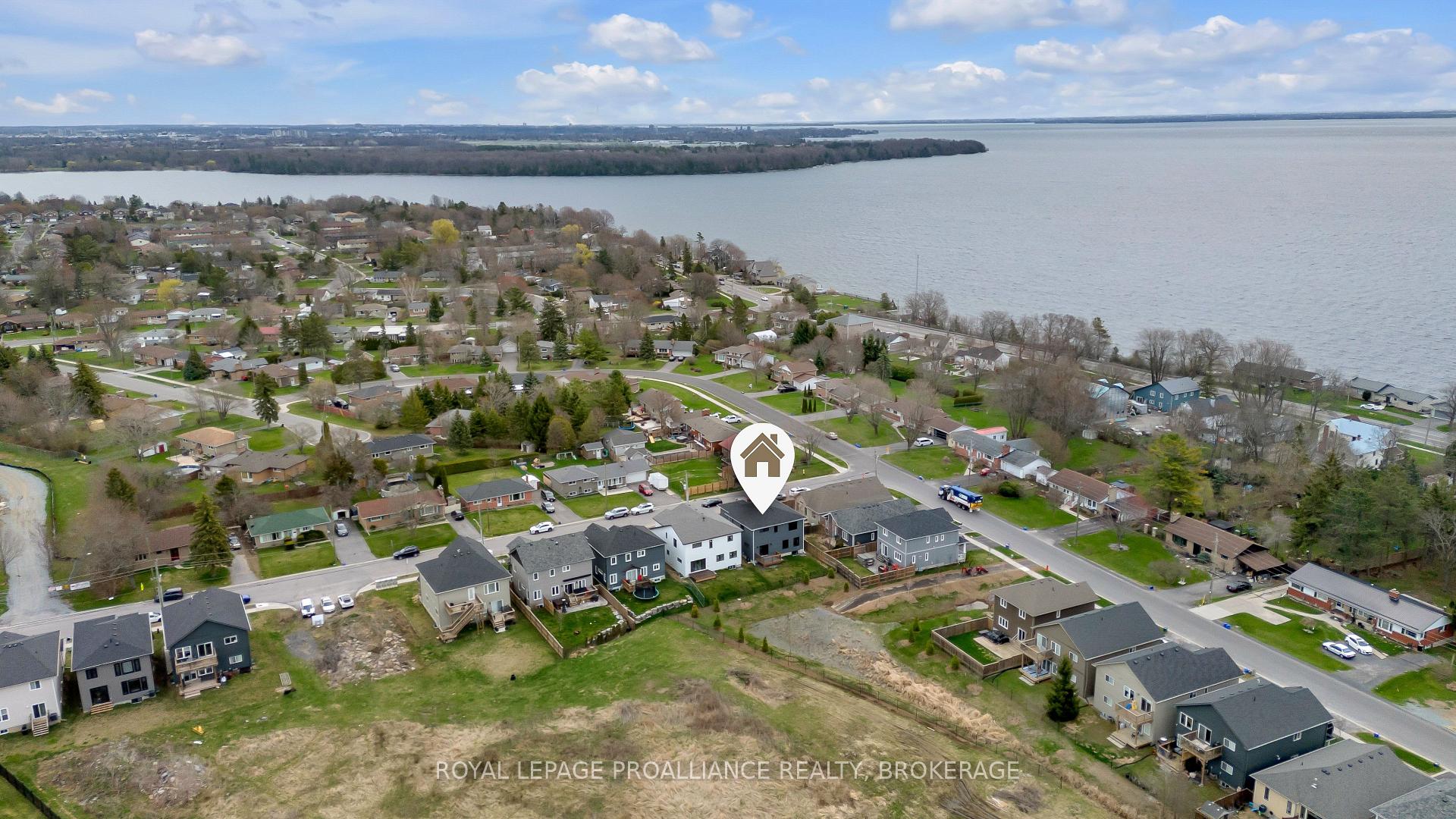 Photo 27 of 2 Park Crescent, Loyalist, Amherstview — HOMEH