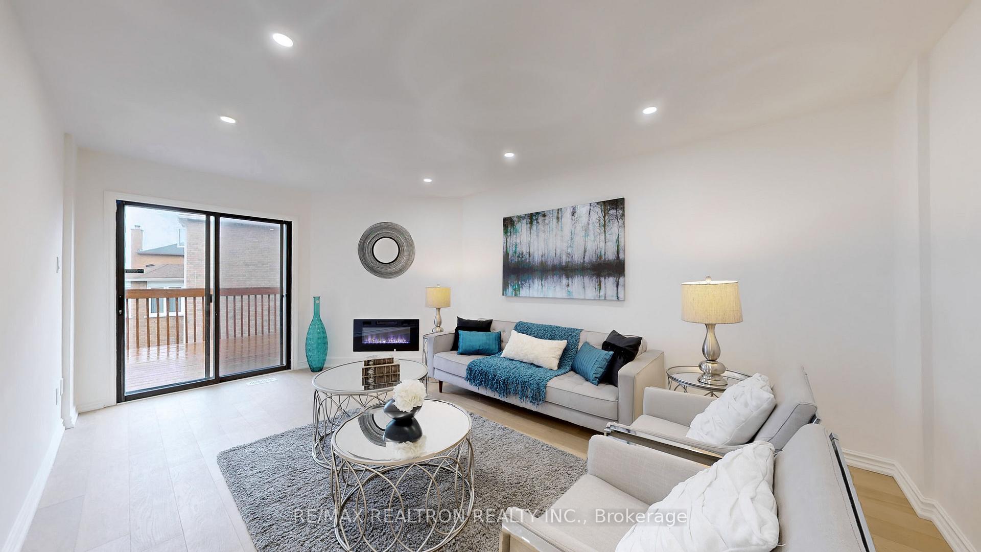 Photo 8 of 54 Central Park Drive, Markham, Markville — HOMEH