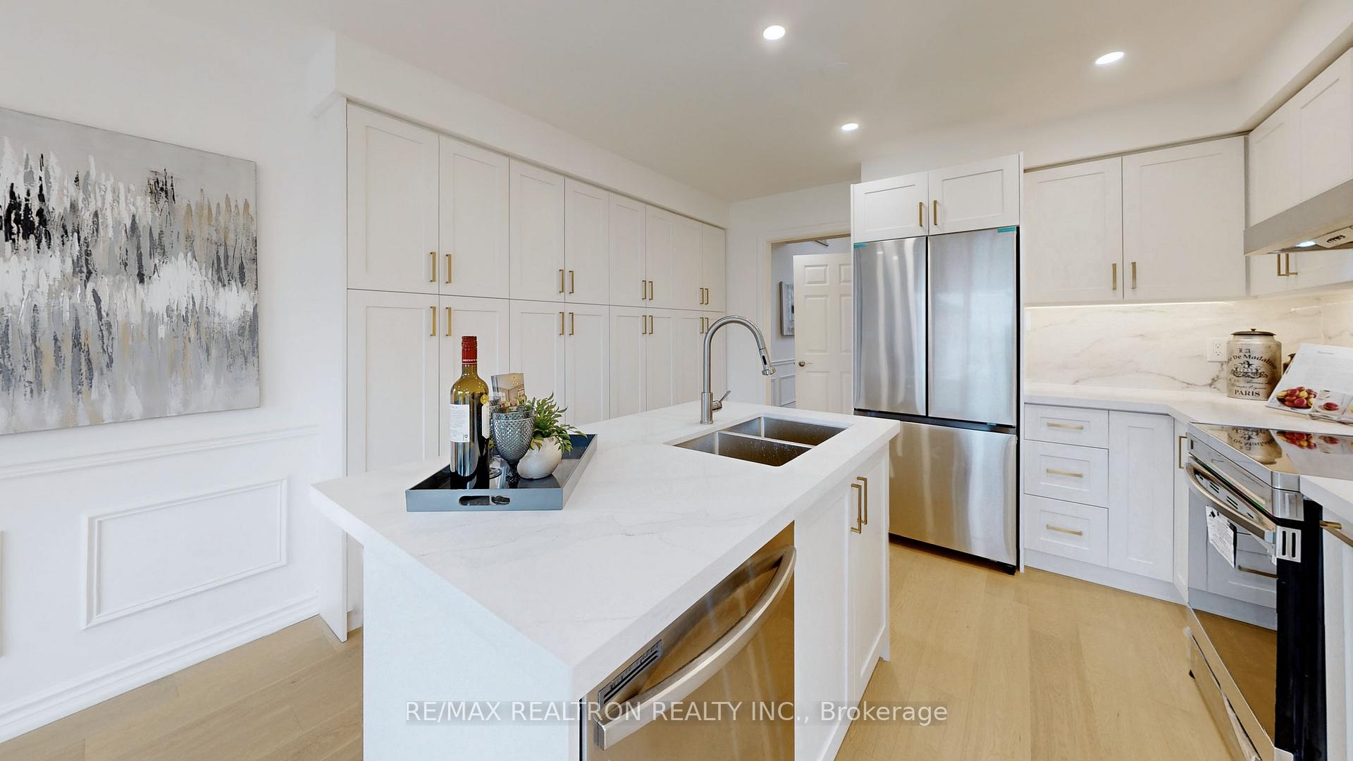 Photo 29 of 54 Central Park Drive, Markham, Markville — HOMEH