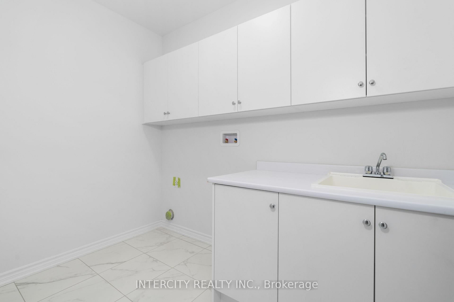 Photo 3 of Unit Lot 19, 9 Dolomite Drive, Brampton, Bram East — HOMEH