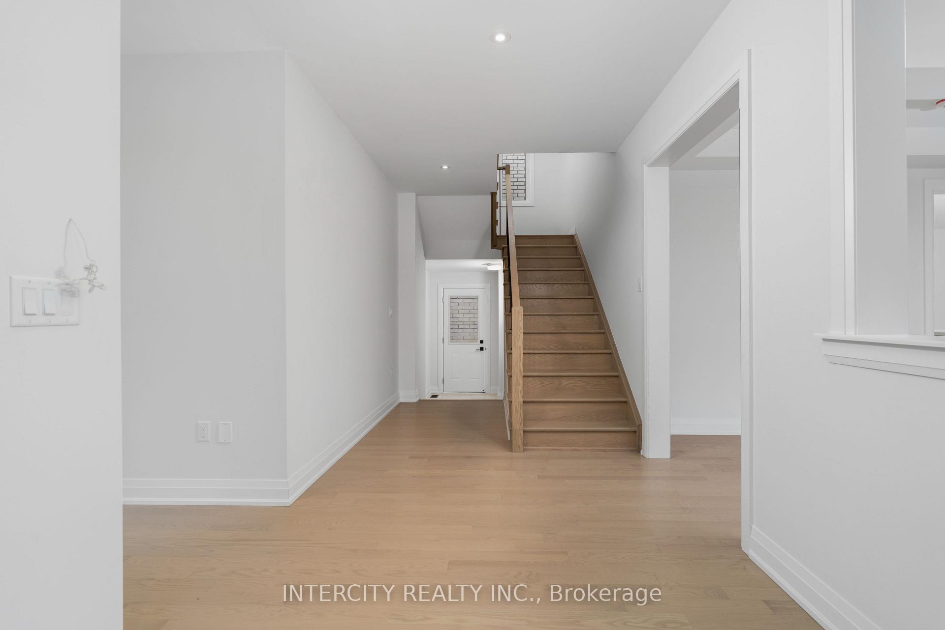 Photo 9 of Unit Lot 33, 2 Dolomite Drive, Brampton, Bram East — HOMEH