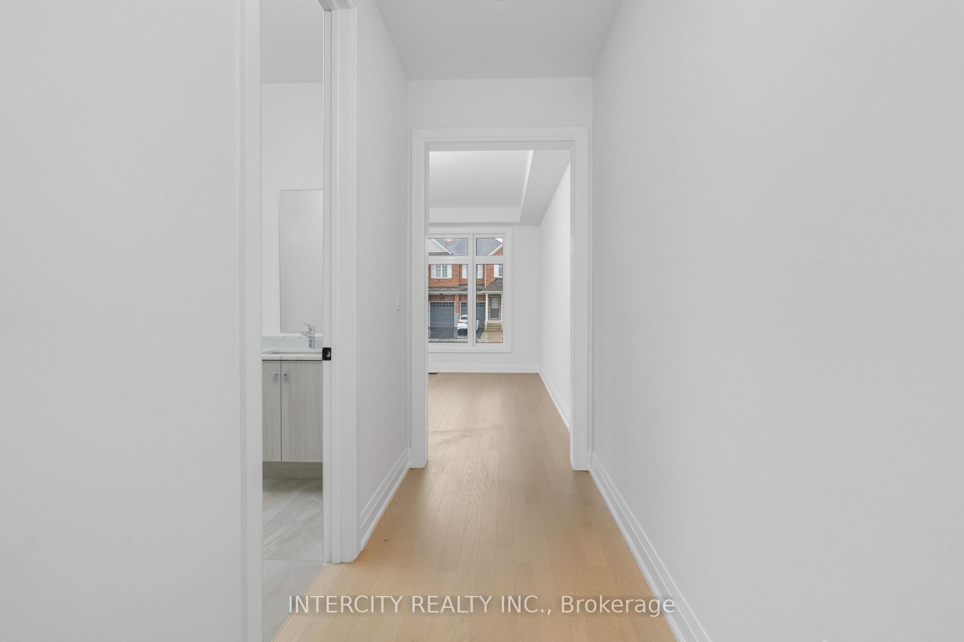 Photo 5 of Unit Lot 33, 2 Dolomite Drive, Brampton, Bram East — HOMEH