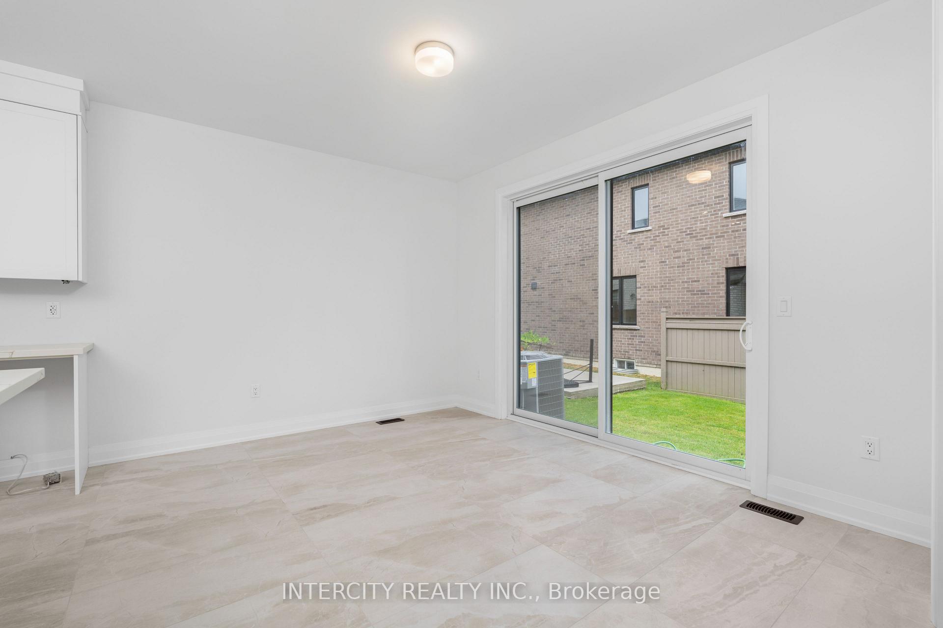 Photo 4 of Unit Lot 33, 2 Dolomite Drive, Brampton, Bram East — HOMEH