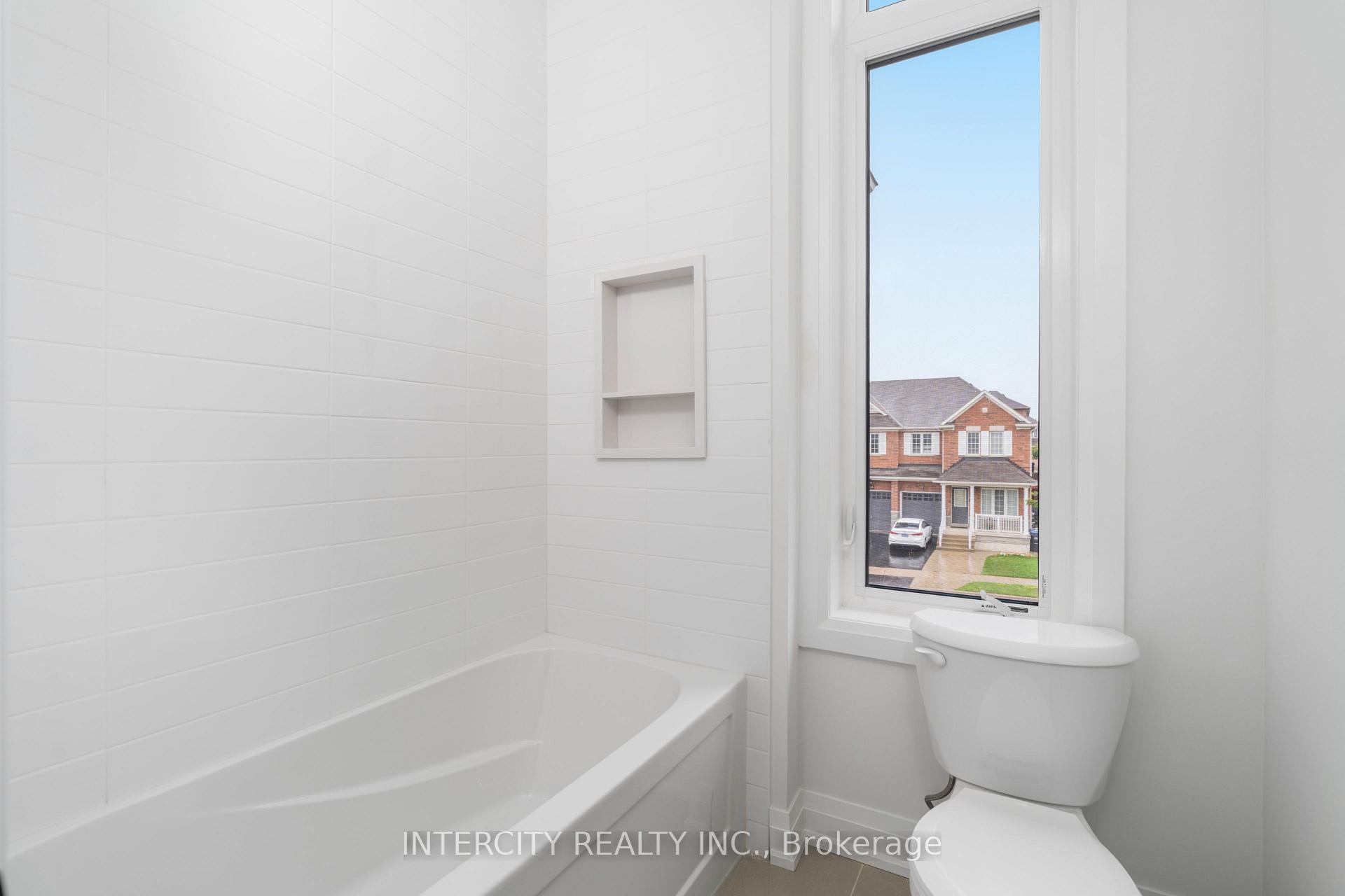 Photo 22 of Unit Lot 33, 2 Dolomite Drive, Brampton, Bram East — HOMEH