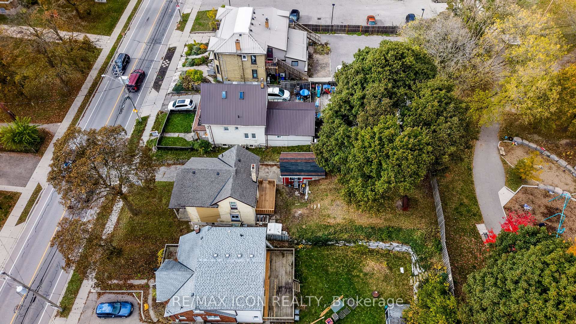 Photo 15 of 134 Courtland Avenue E, Kitchener — HOMEH