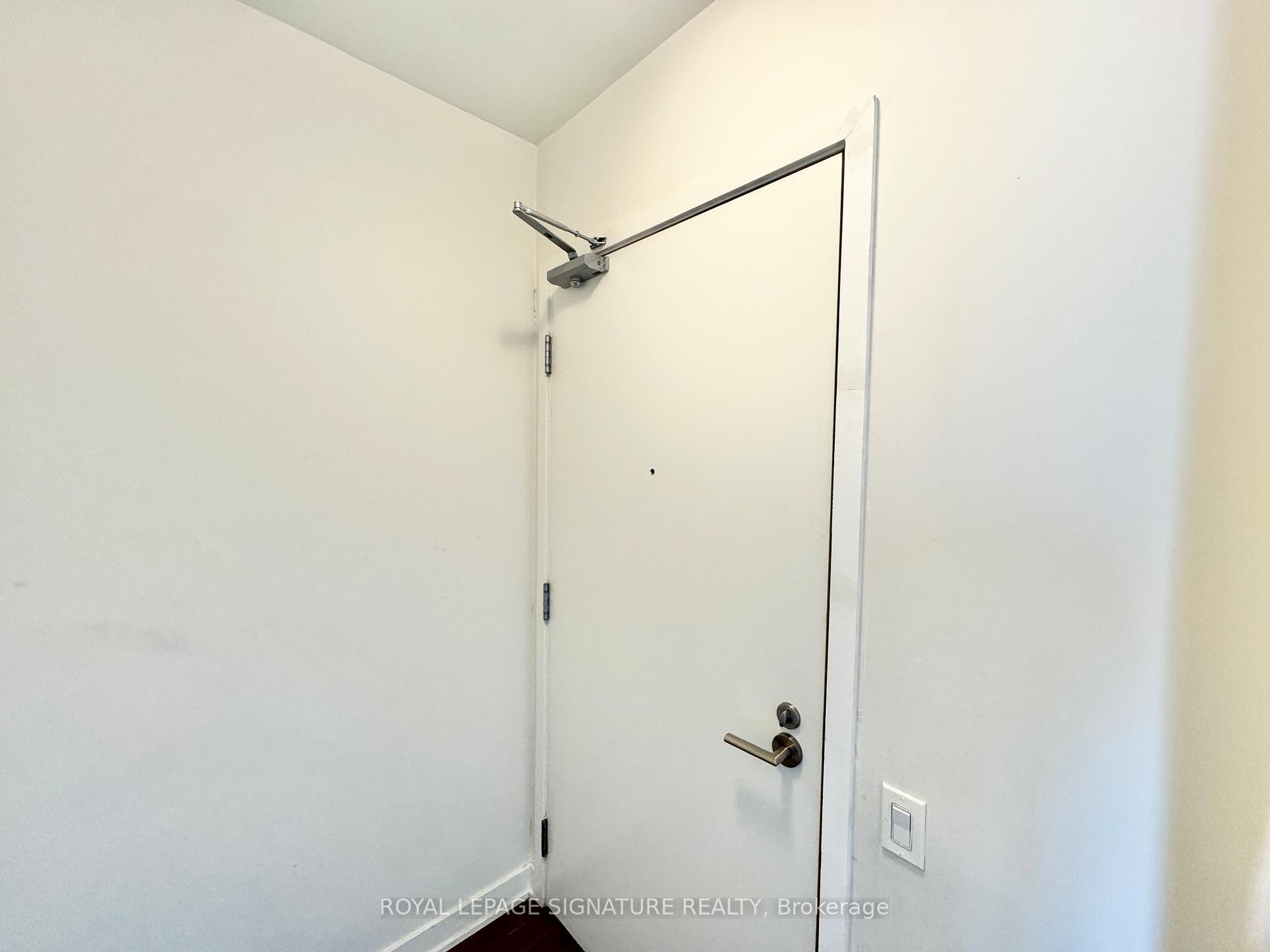 Photo 4 of Unit 1808, 2 Sonic Way, Toronto, Flemingdon Park — HOMEH