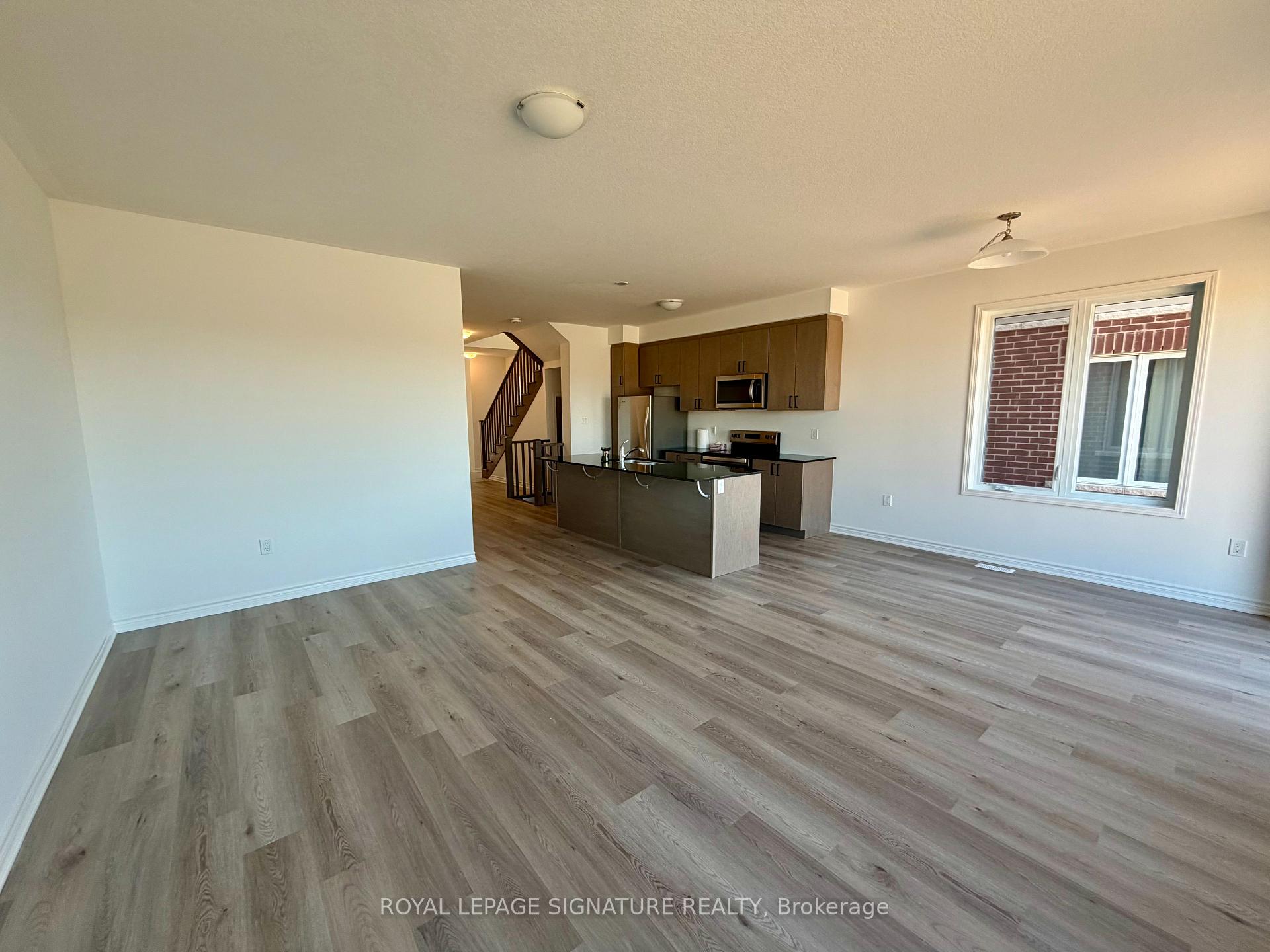 Photo 11 of 333 Millstone Street, Kitchener — HOMEH